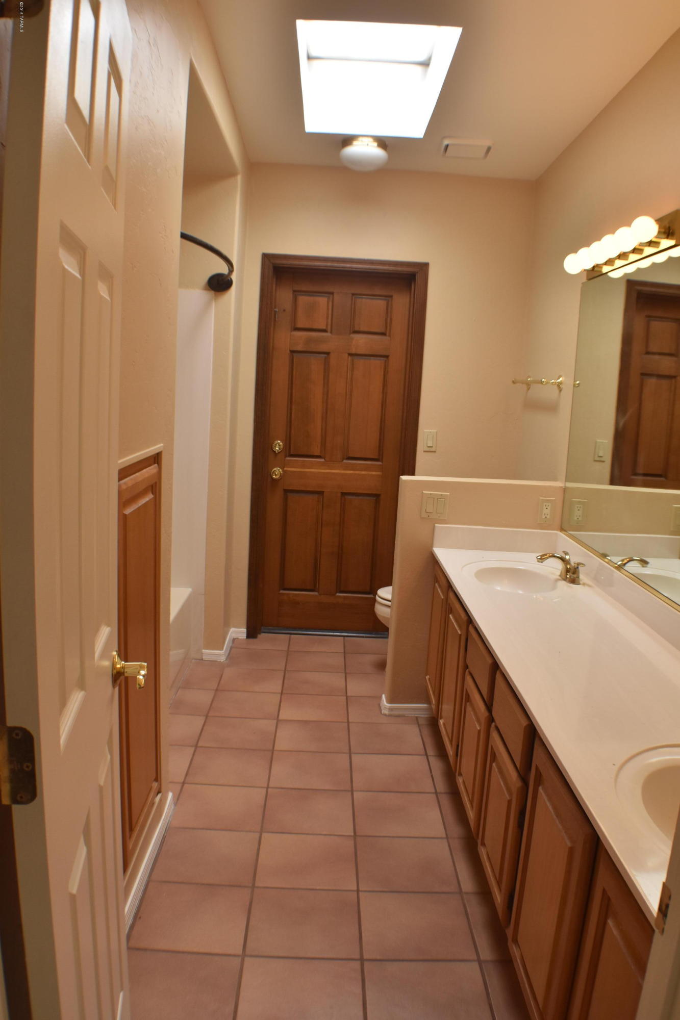 River Oak Estates (1-46) - Residential Lease
