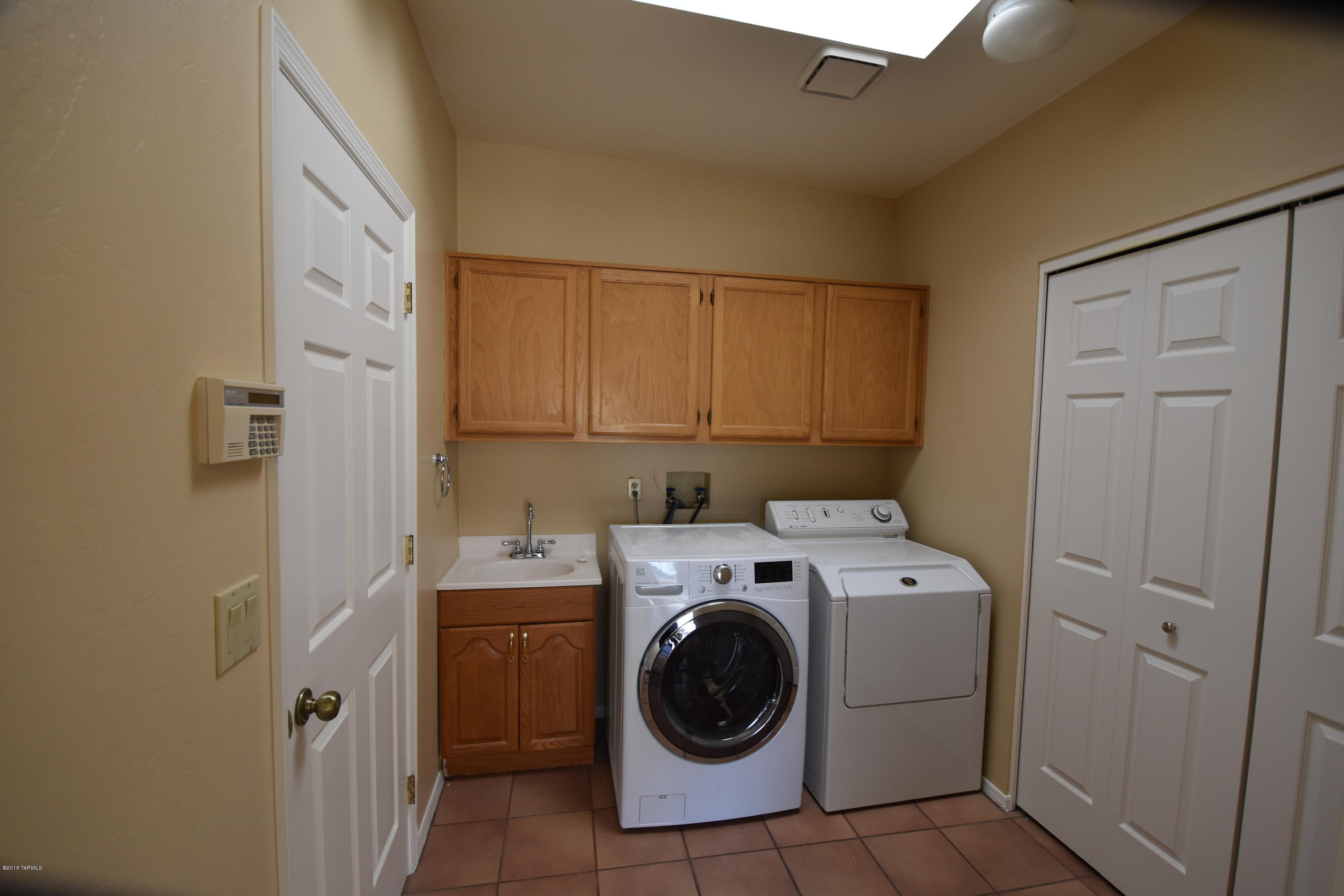 River Oak Estates (1-46) - Residential Lease