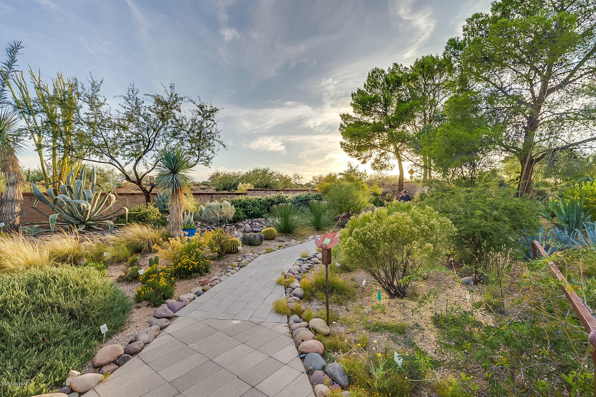 Desert Hills No.1 Townhomes (1-23) - Residential