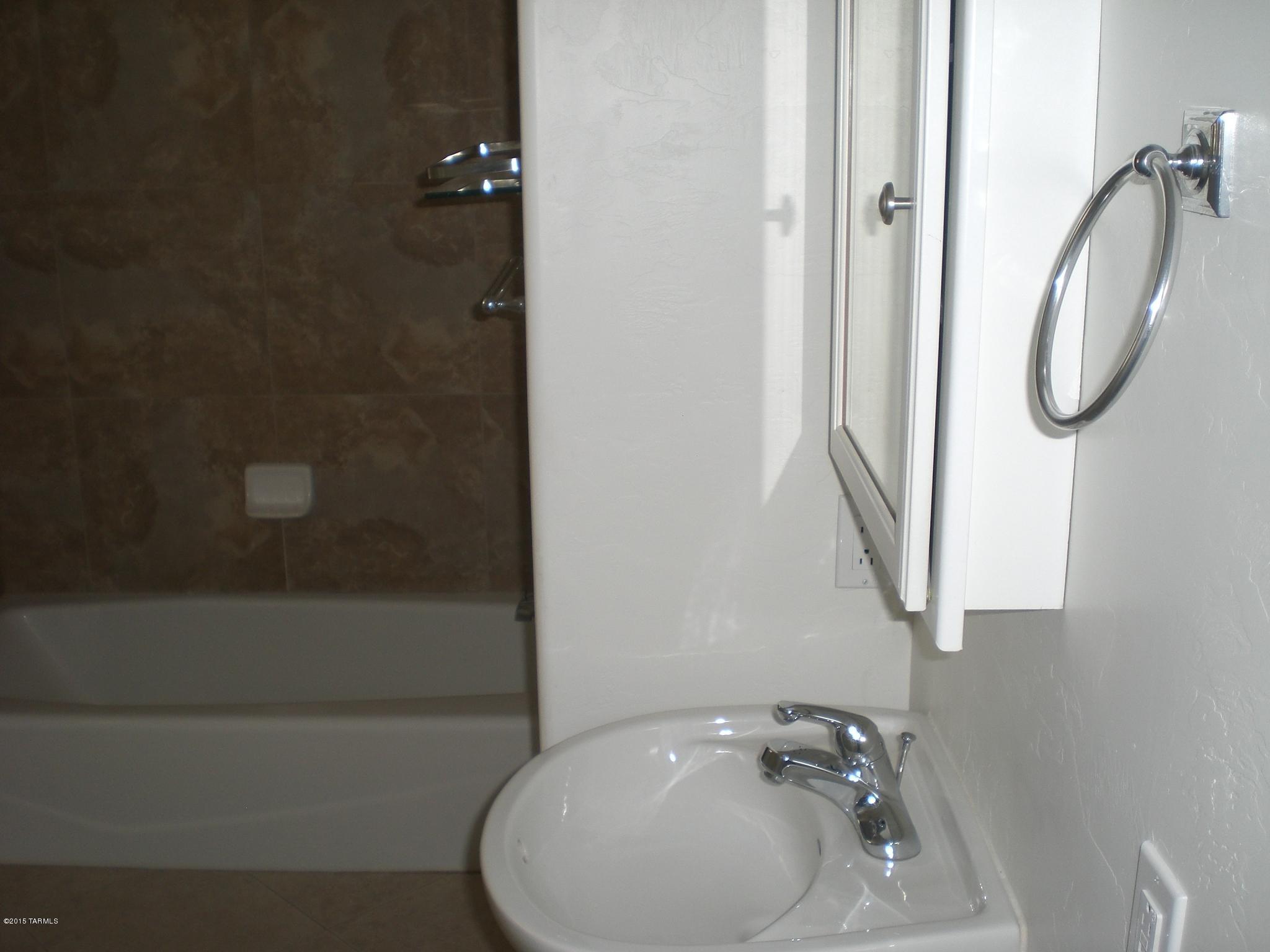 Coronado Heights Resub. - Residential Lease