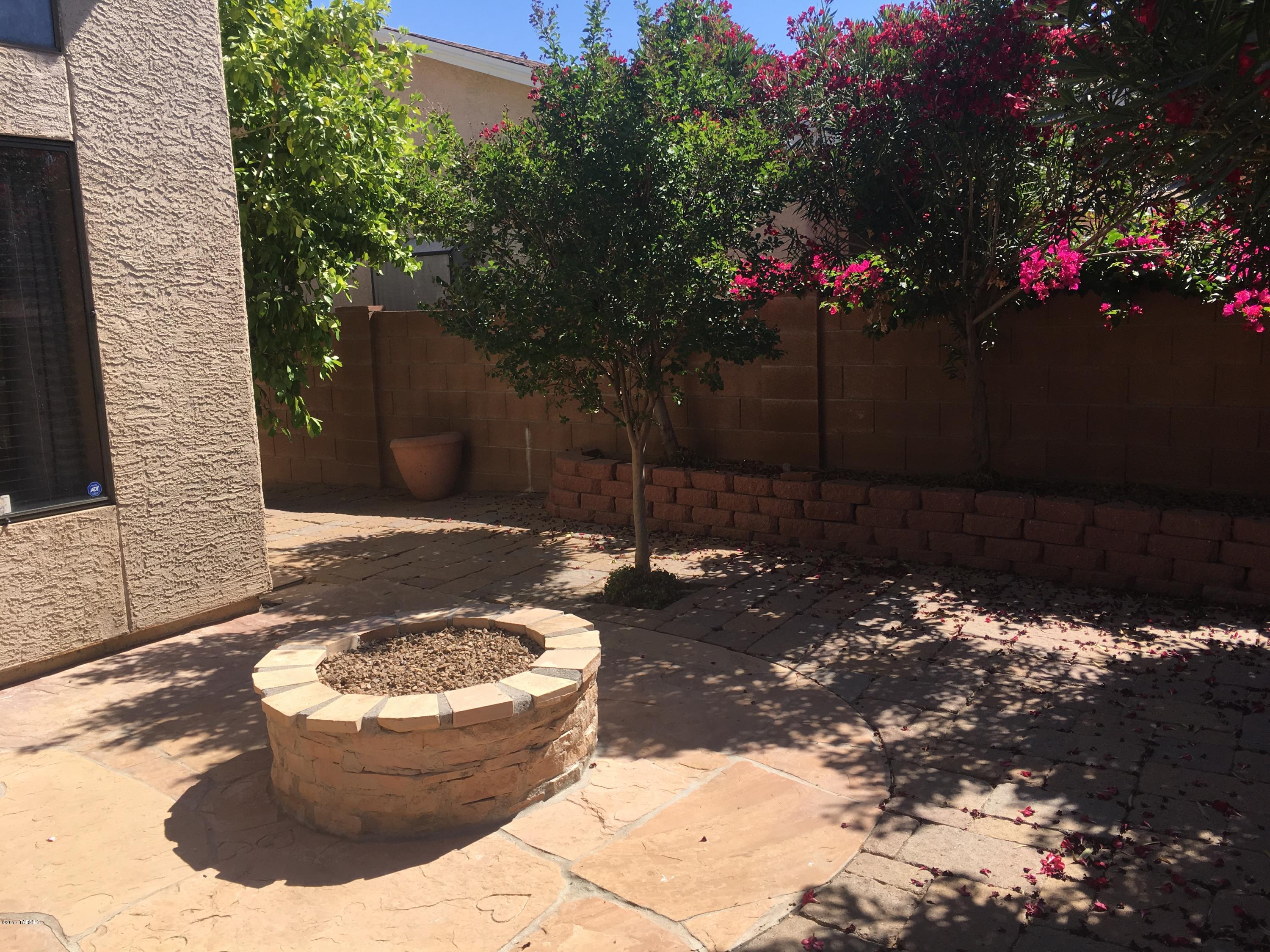 Country Club(1-221) - Residential