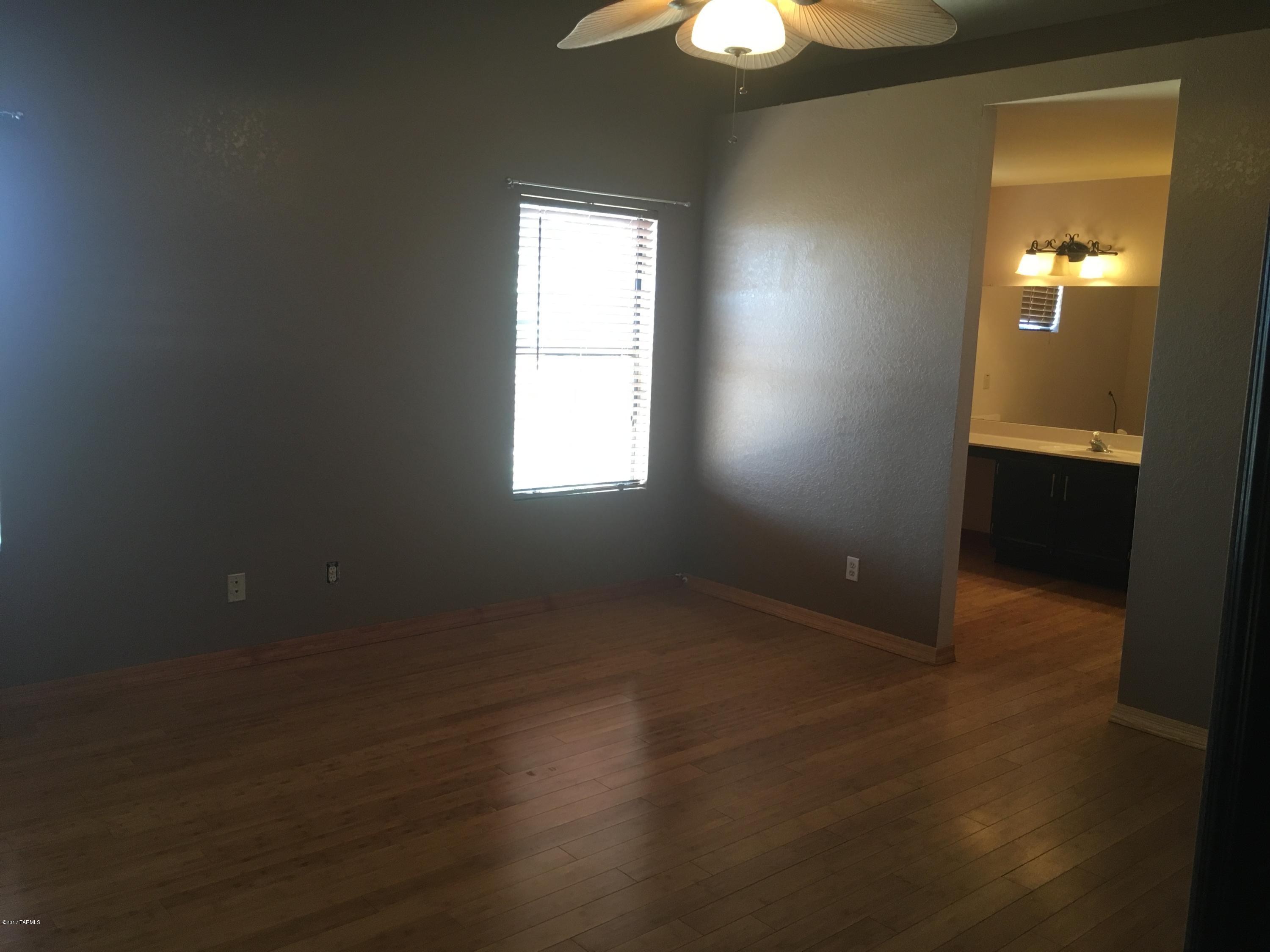 Country Club(1-221) - Residential