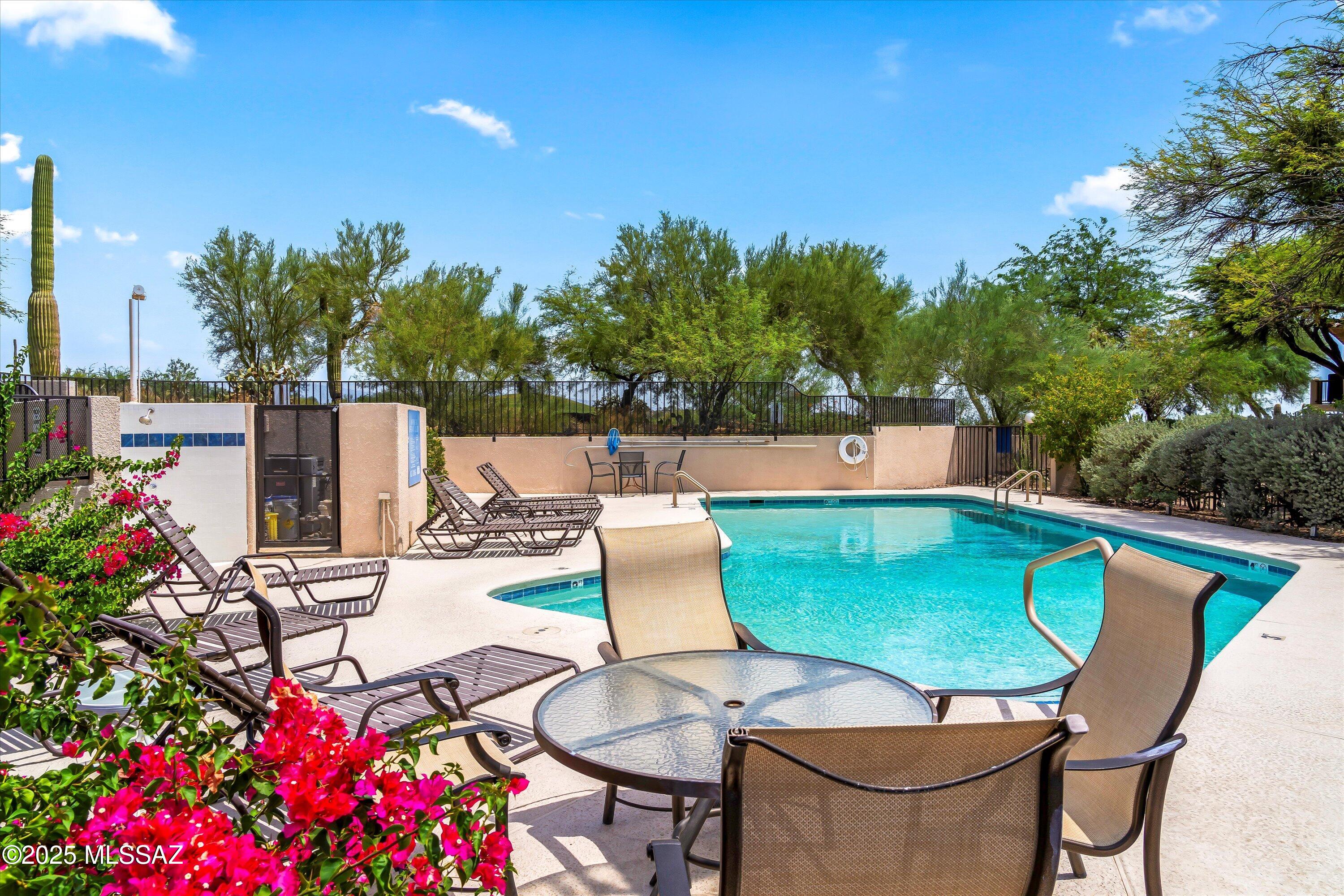 Condos At La Paloma (The) - Residential