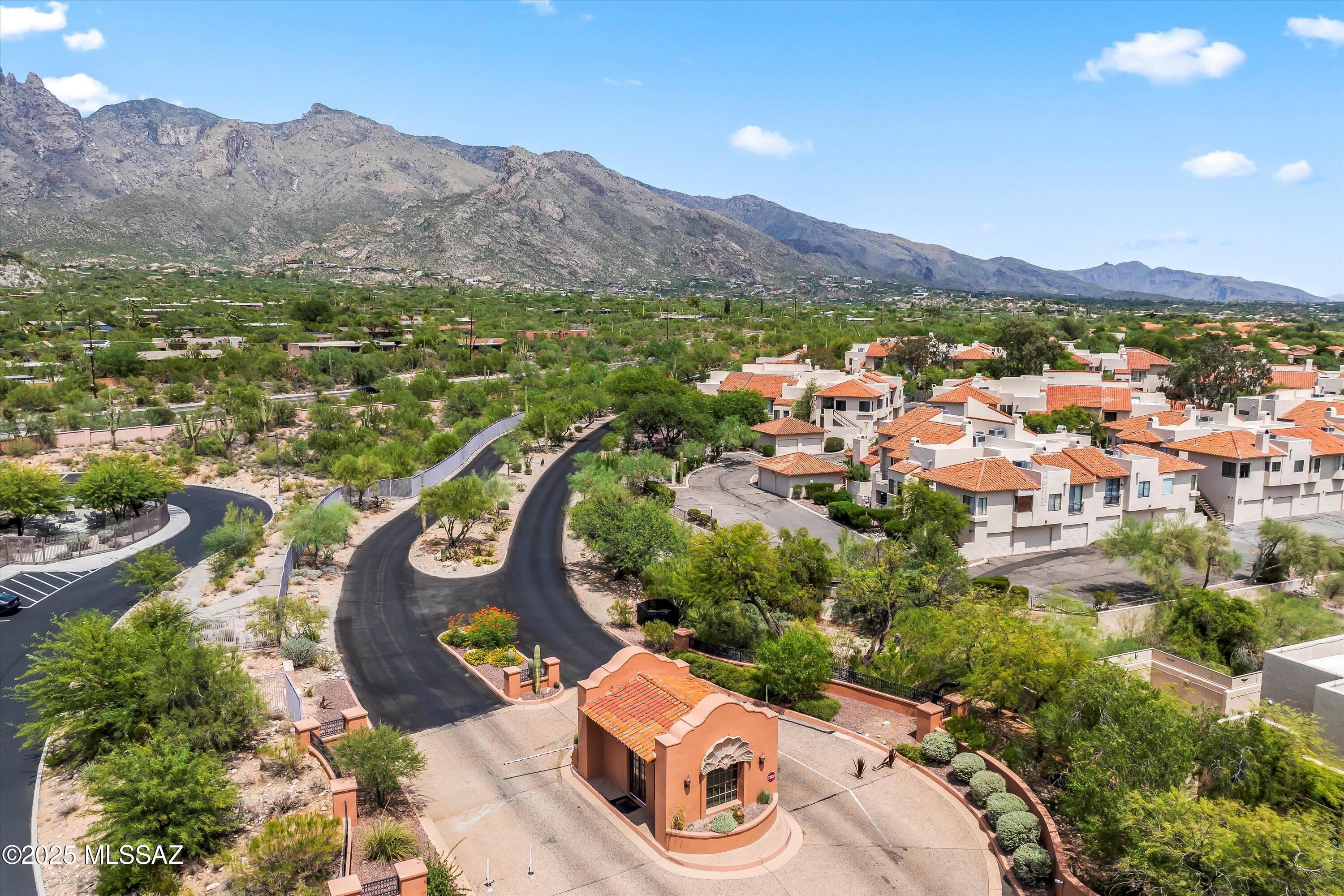 Condos At La Paloma (The) - Residential