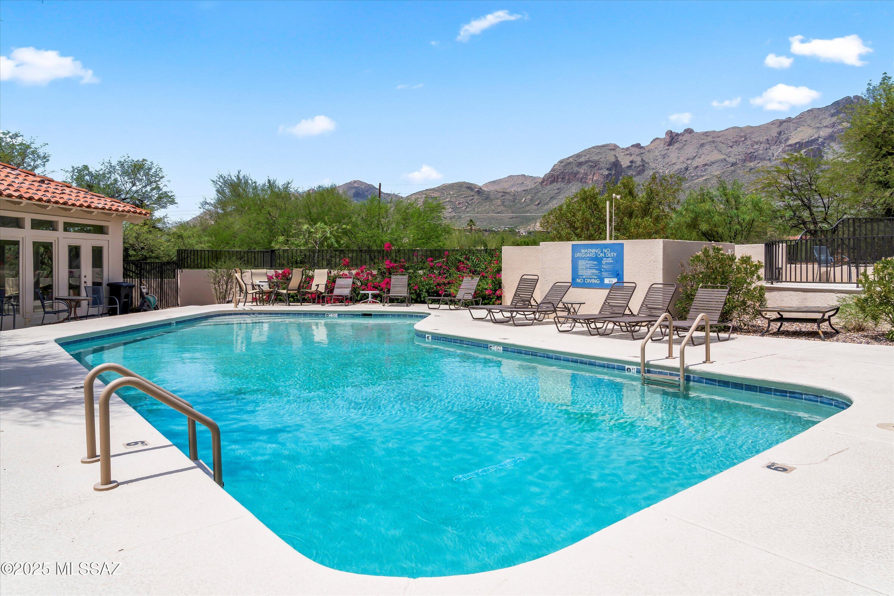 Condos At La Paloma (The) - Residential