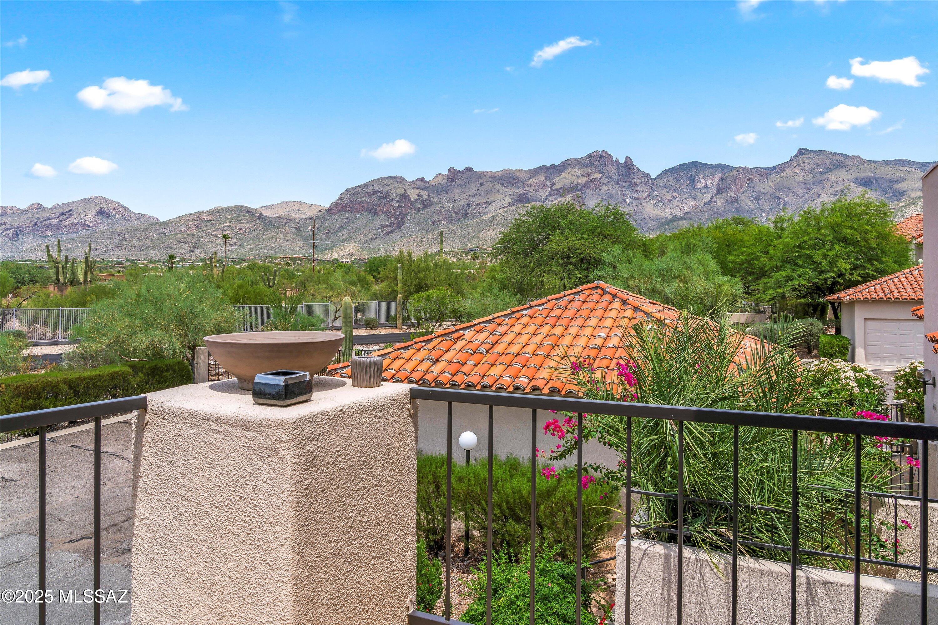 Condos At La Paloma (The) - Residential