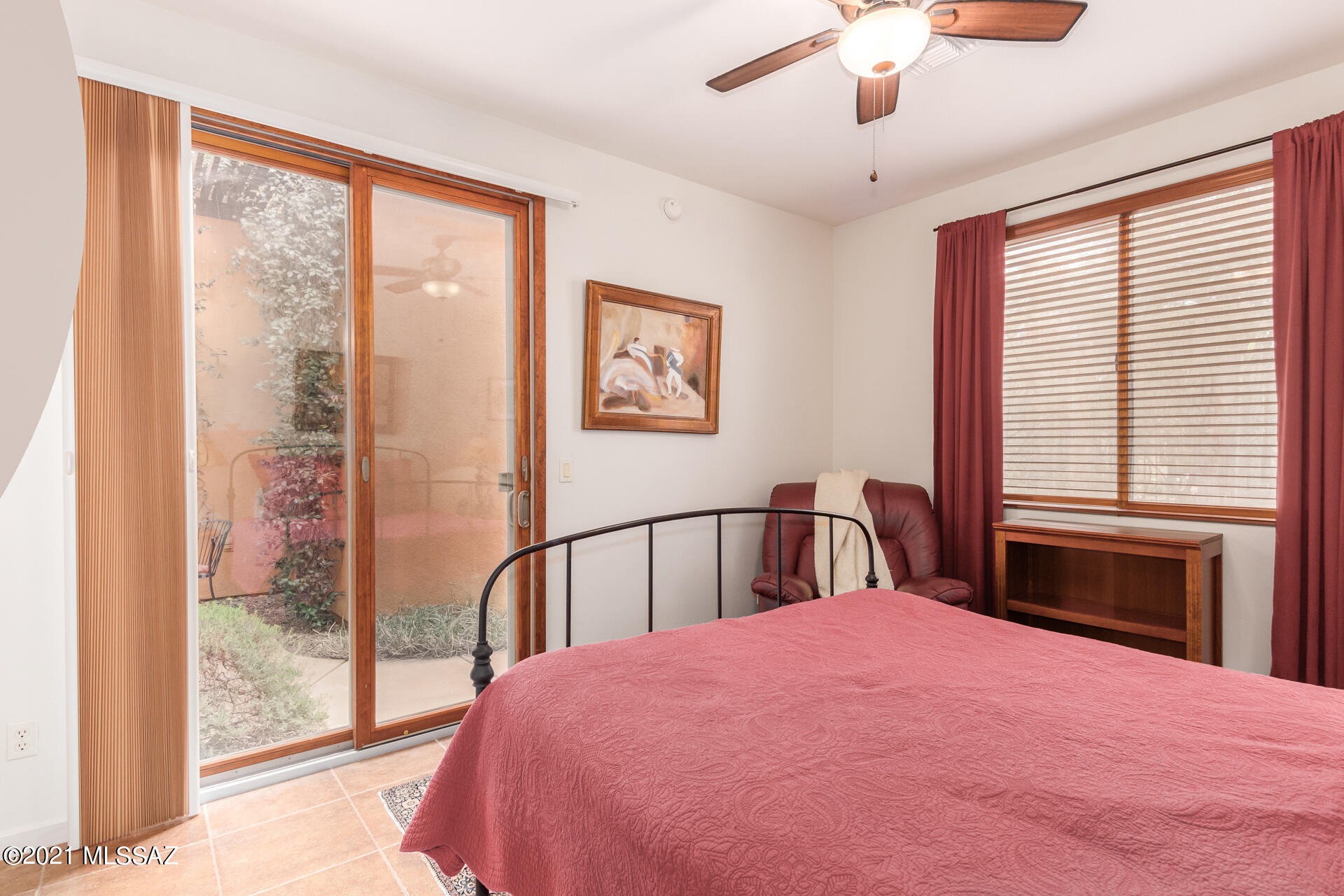 Barrio Trails Head - Residential