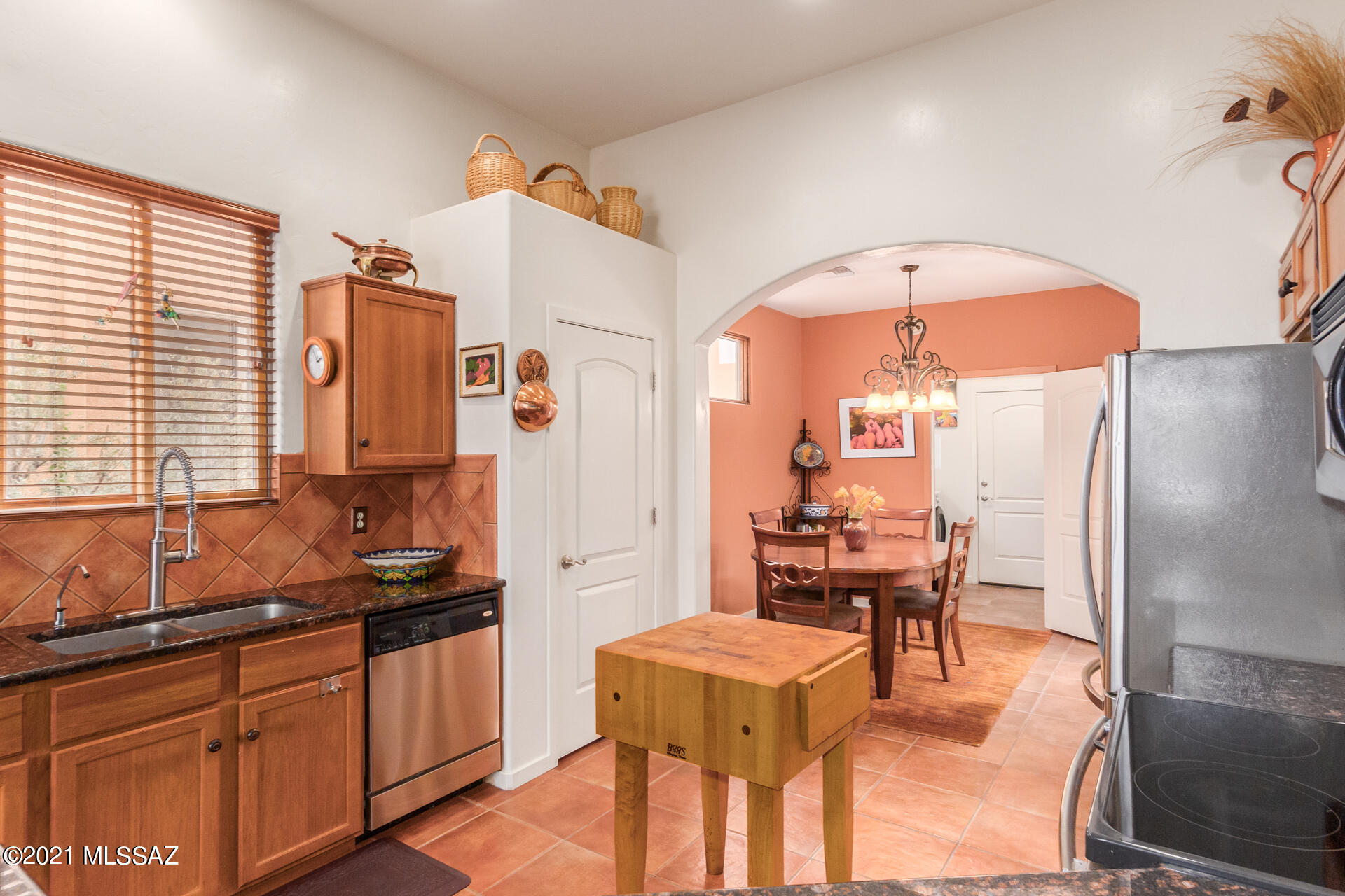 Barrio Trails Head - Residential