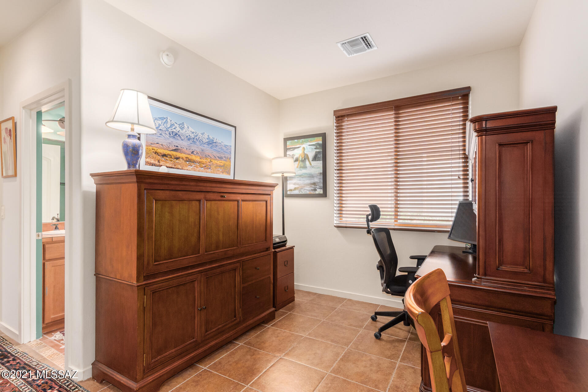 Barrio Trails Head - Residential