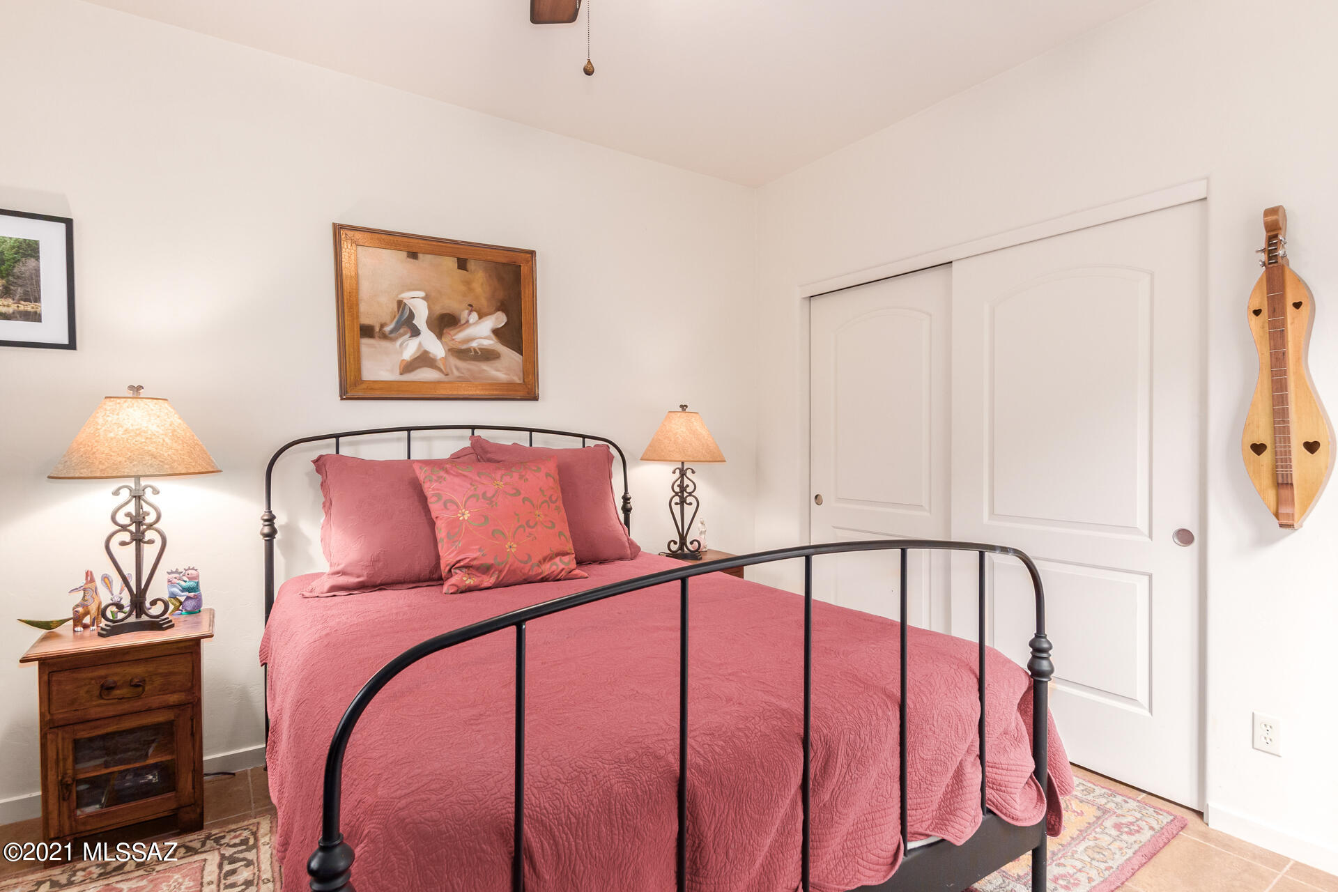 Barrio Trails Head - Residential