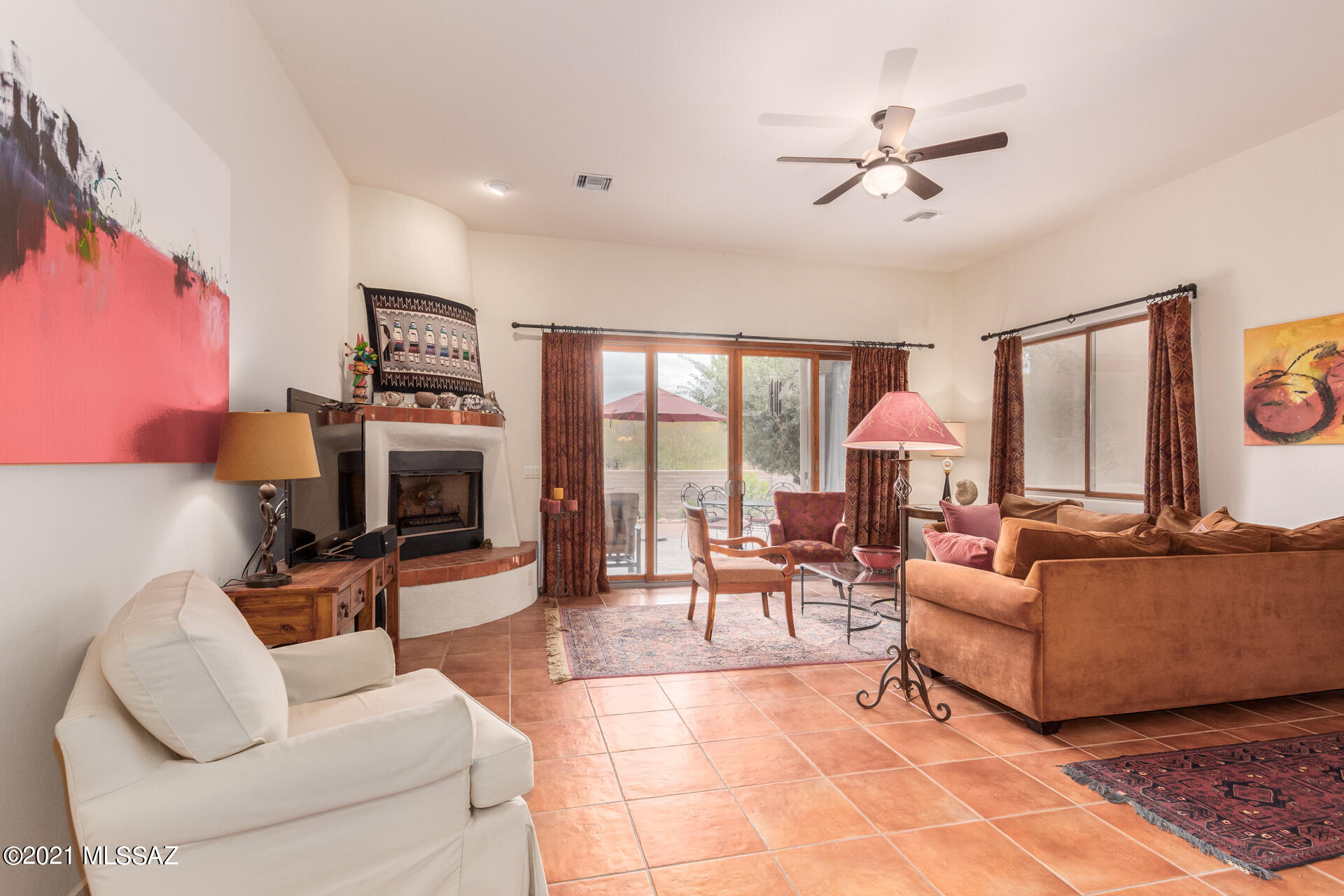 Barrio Trails Head - Residential