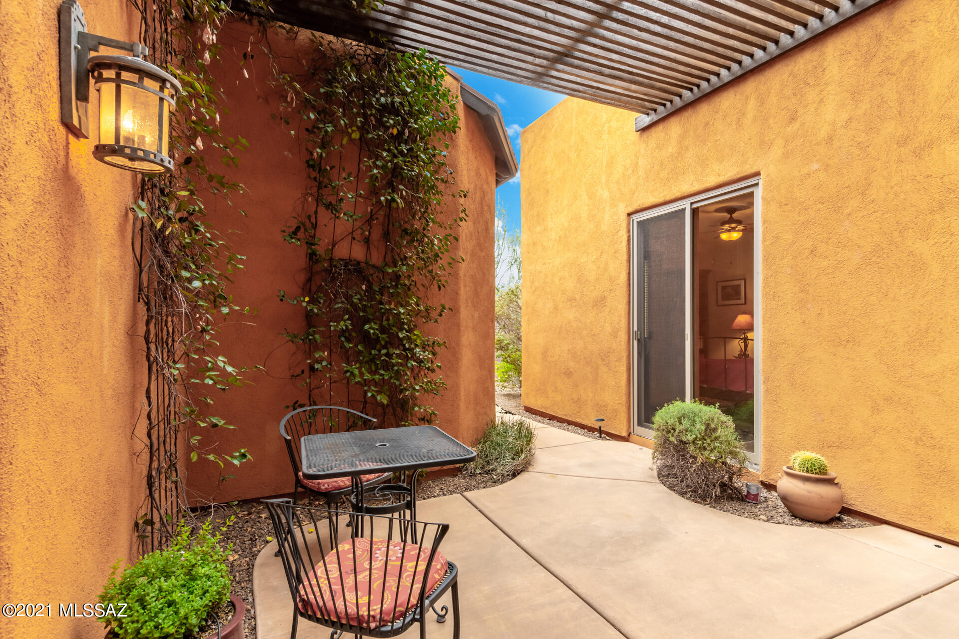Barrio Trails Head - Residential