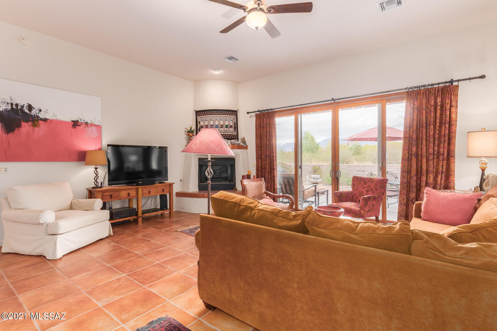 Barrio Trails Head - Residential
