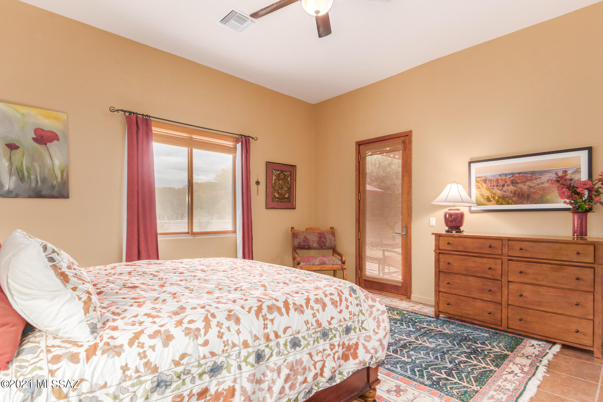 Barrio Trails Head - Residential