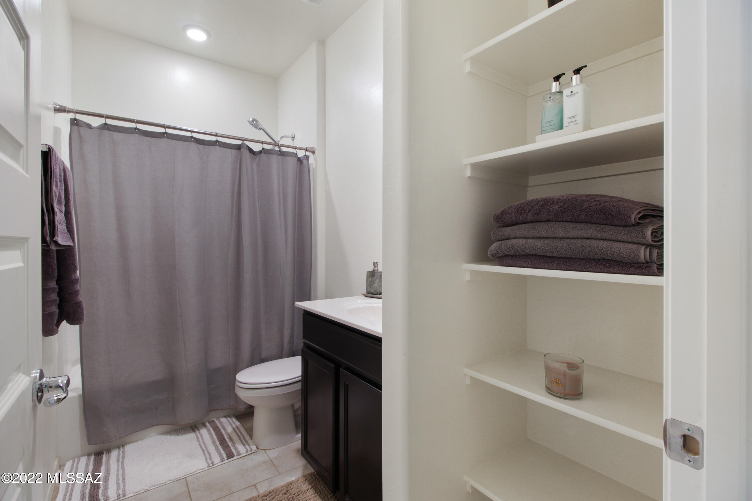 Saguaro Bloom SQ20180540069 - Residential