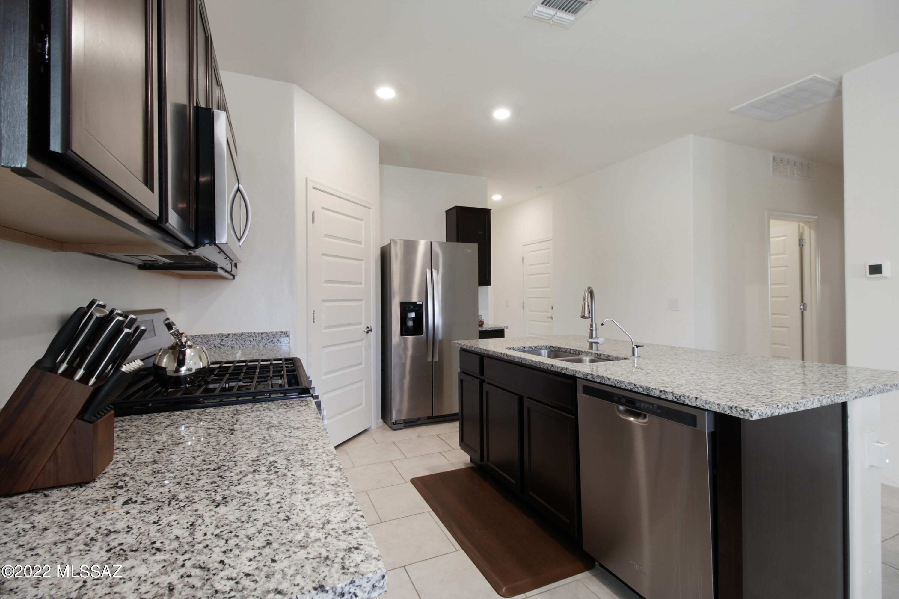 Saguaro Bloom SQ20180540069 - Residential