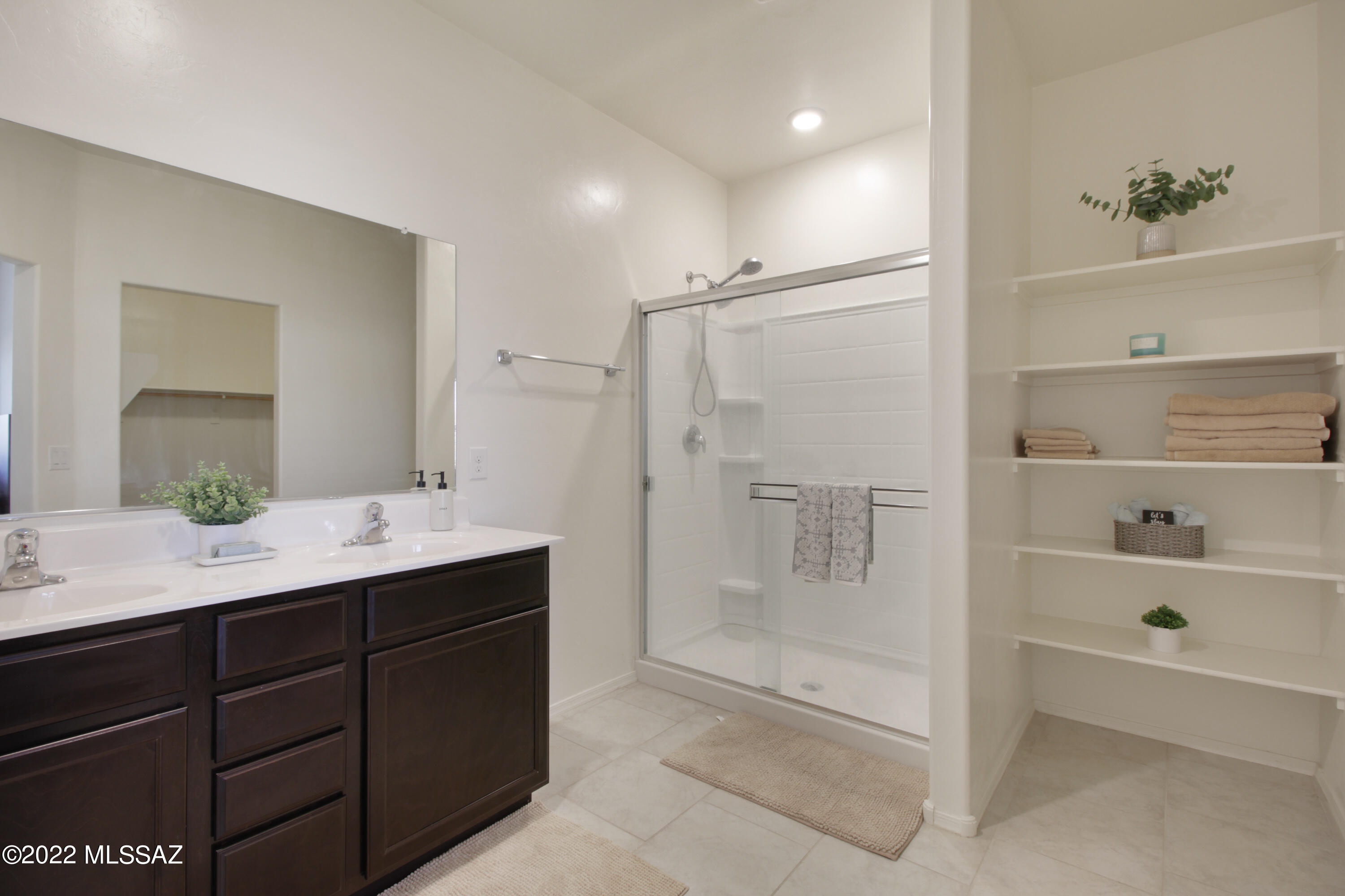 Saguaro Bloom SQ20180540069 - Residential
