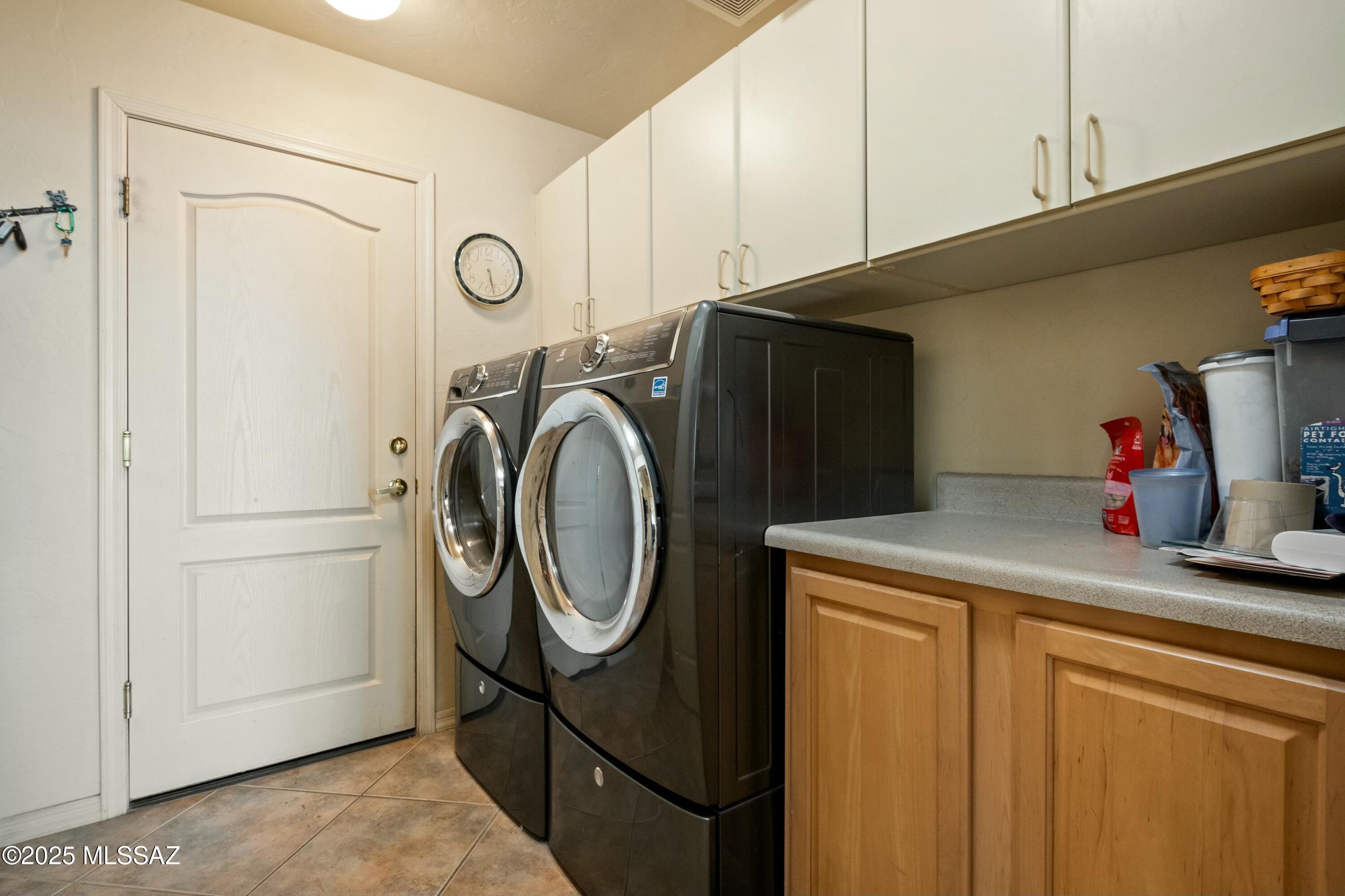 Sabino Mountain (1-290) - Residential