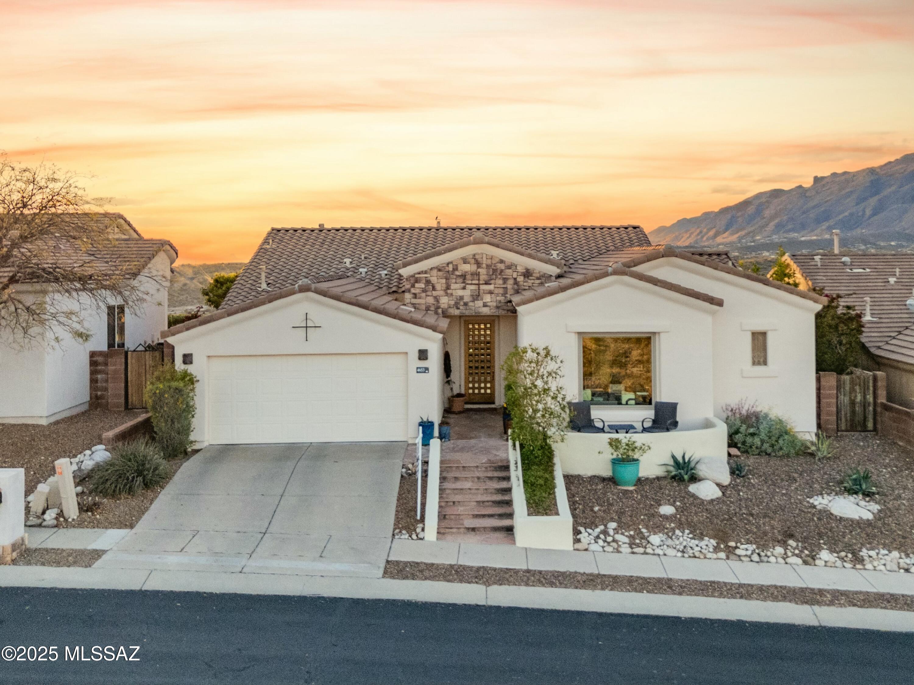 Sabino Mountain (1-290) - Residential