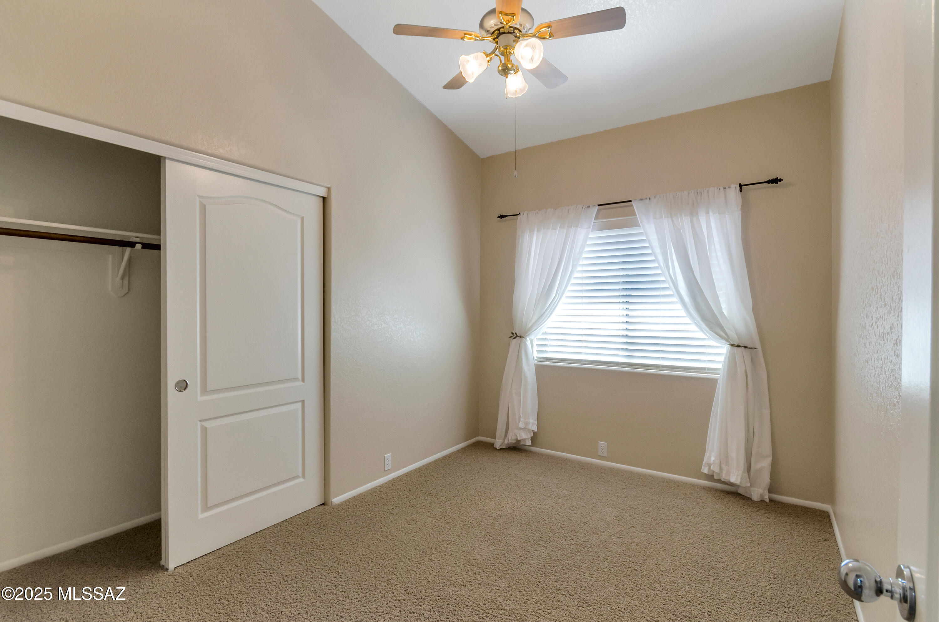 Canada Ridge (1-126) - Residential