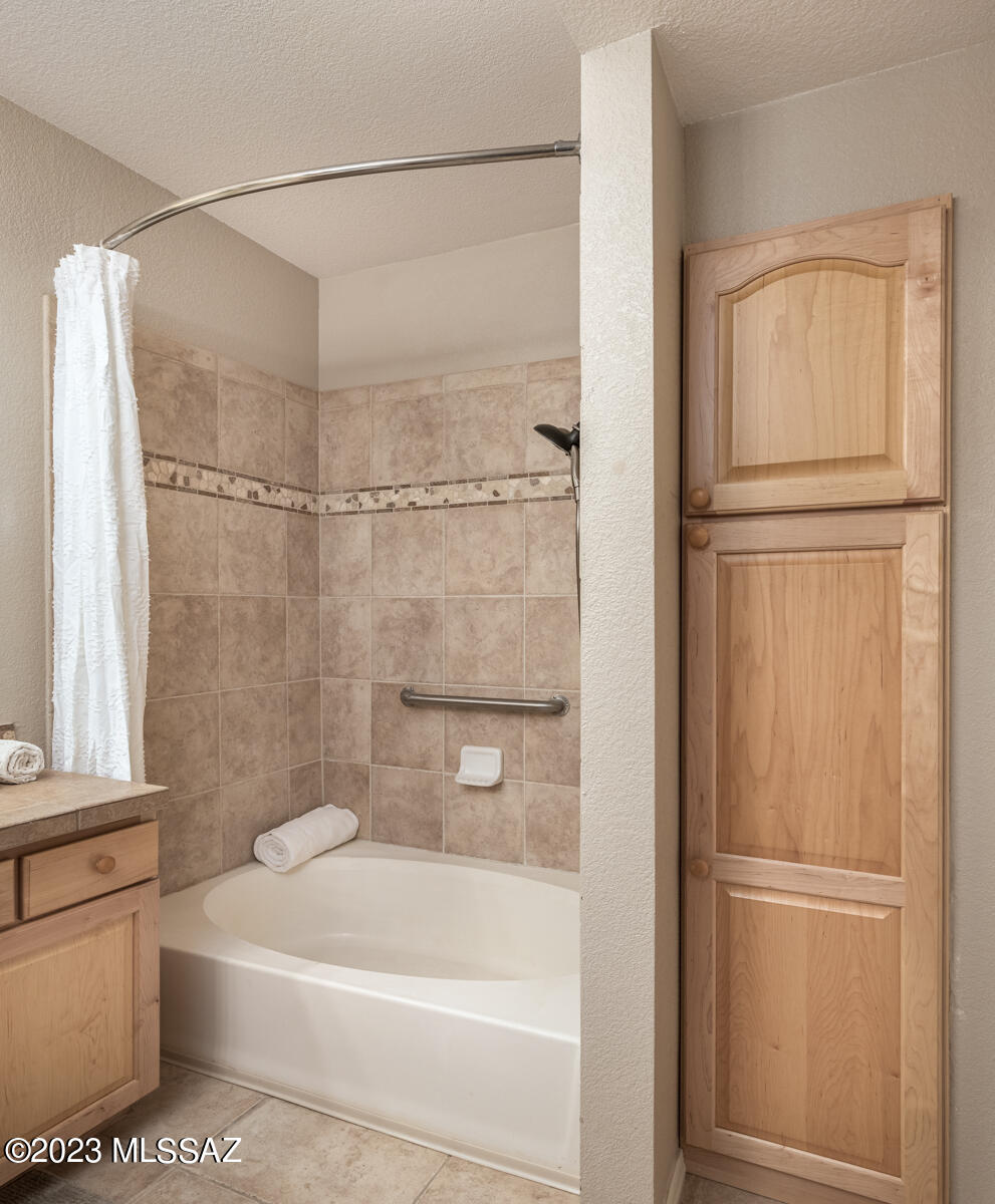 The Boulders at La Reserve Condominiums - Residential