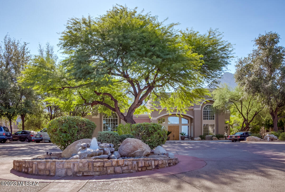 The Boulders at La Reserve Condominiums - Residential
