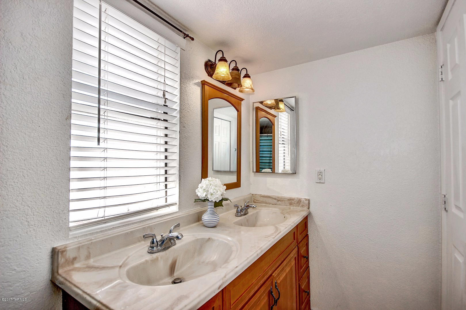 Kino Meadows (1-128) - Residential