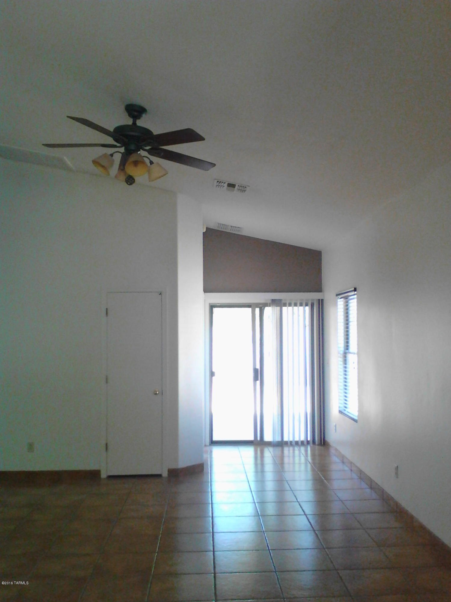 Presidio Del Rio  (1-162) - Residential Lease