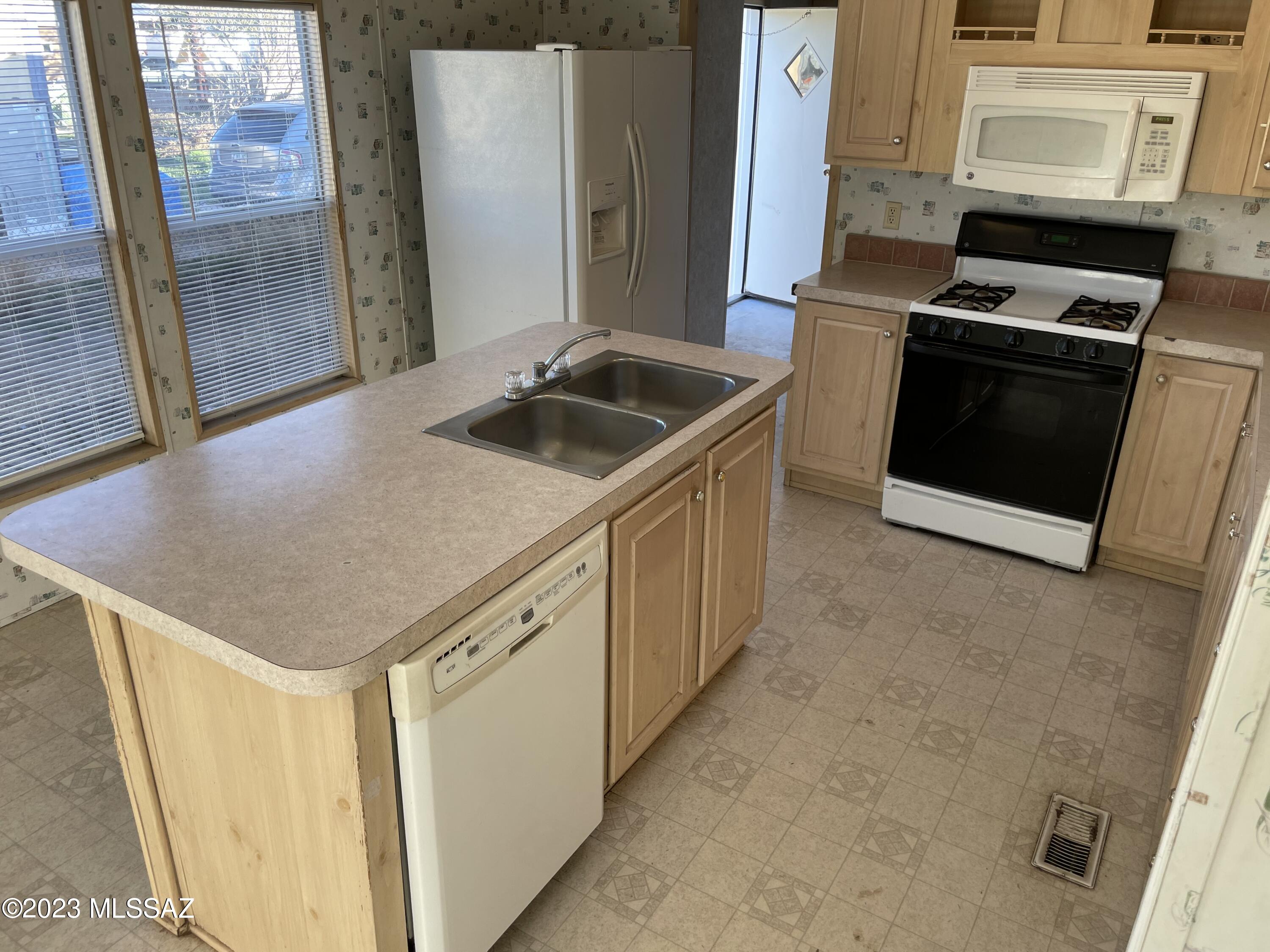 Shannon Gardens (79-158) - Residential