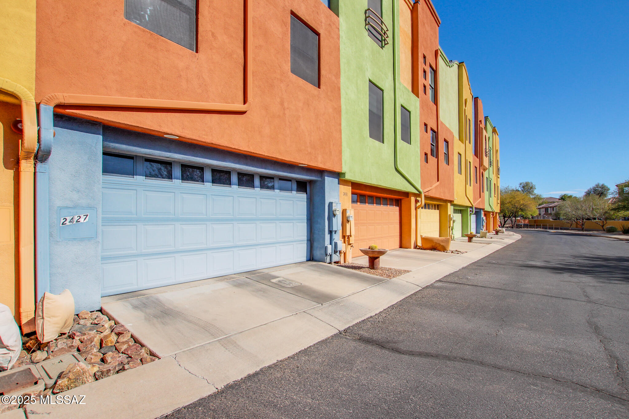 River Walk (1-140) - Residential