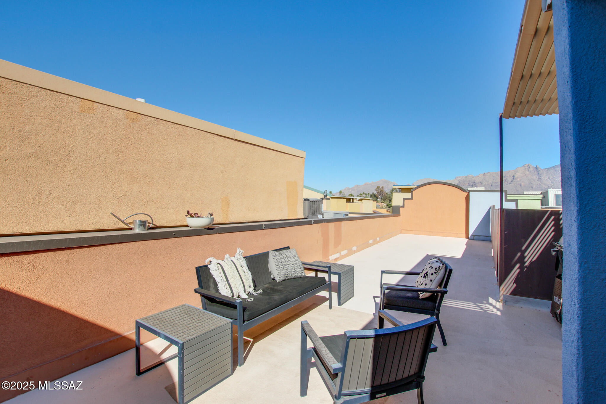 River Walk (1-140) - Residential
