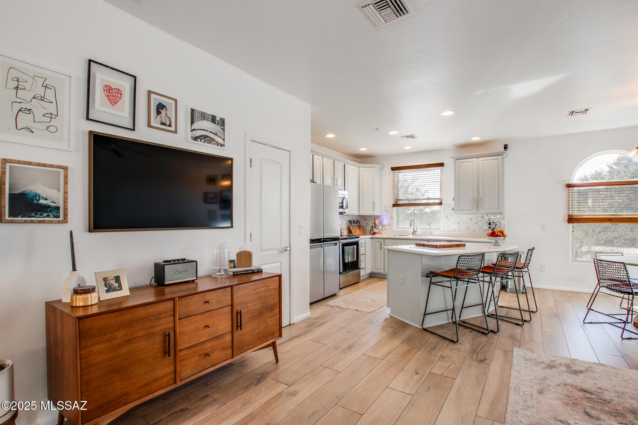 River Walk (1-140) - Residential
