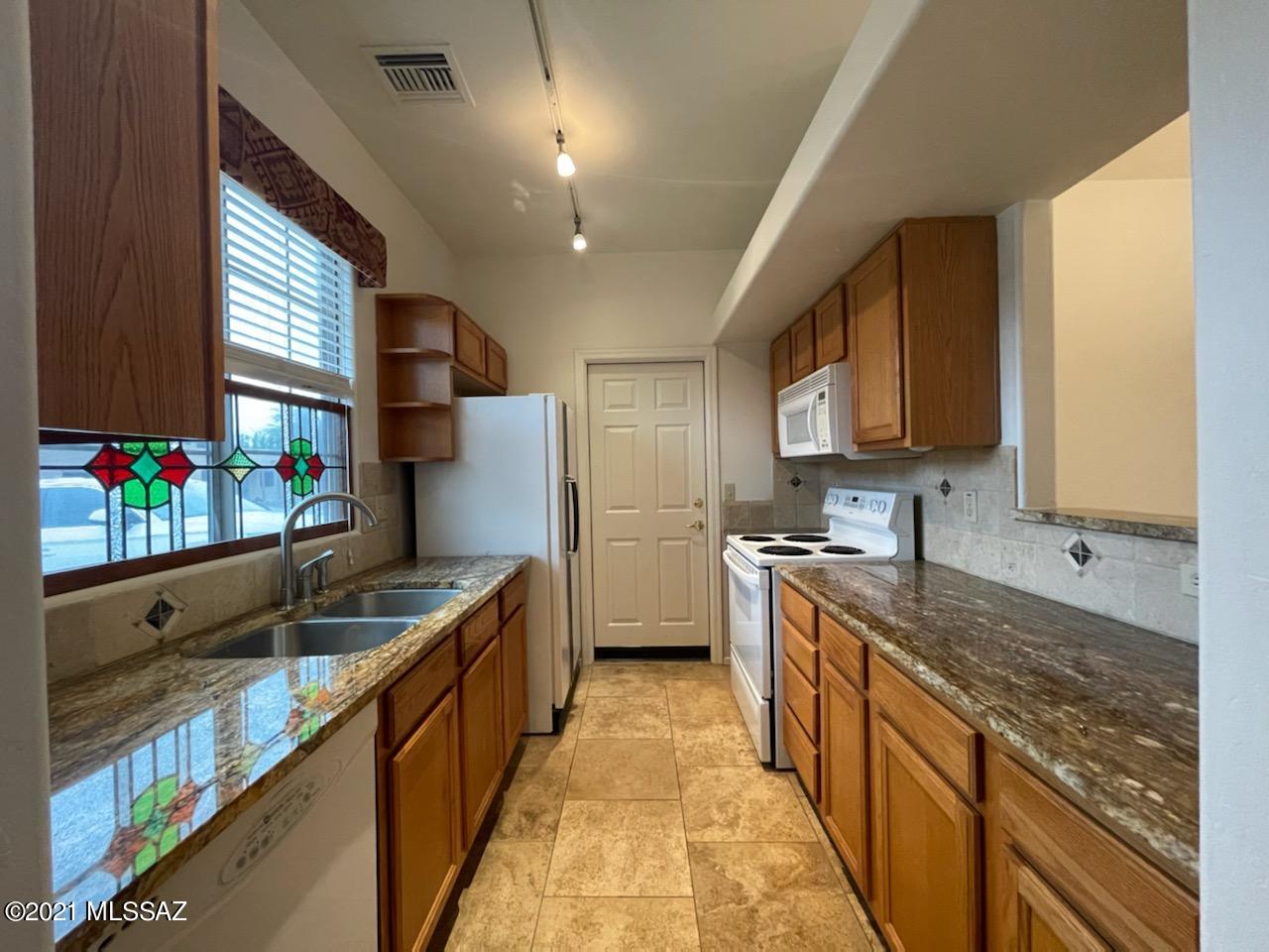 Santa Rita Springs (Blks. 1-6) - Residential Lease