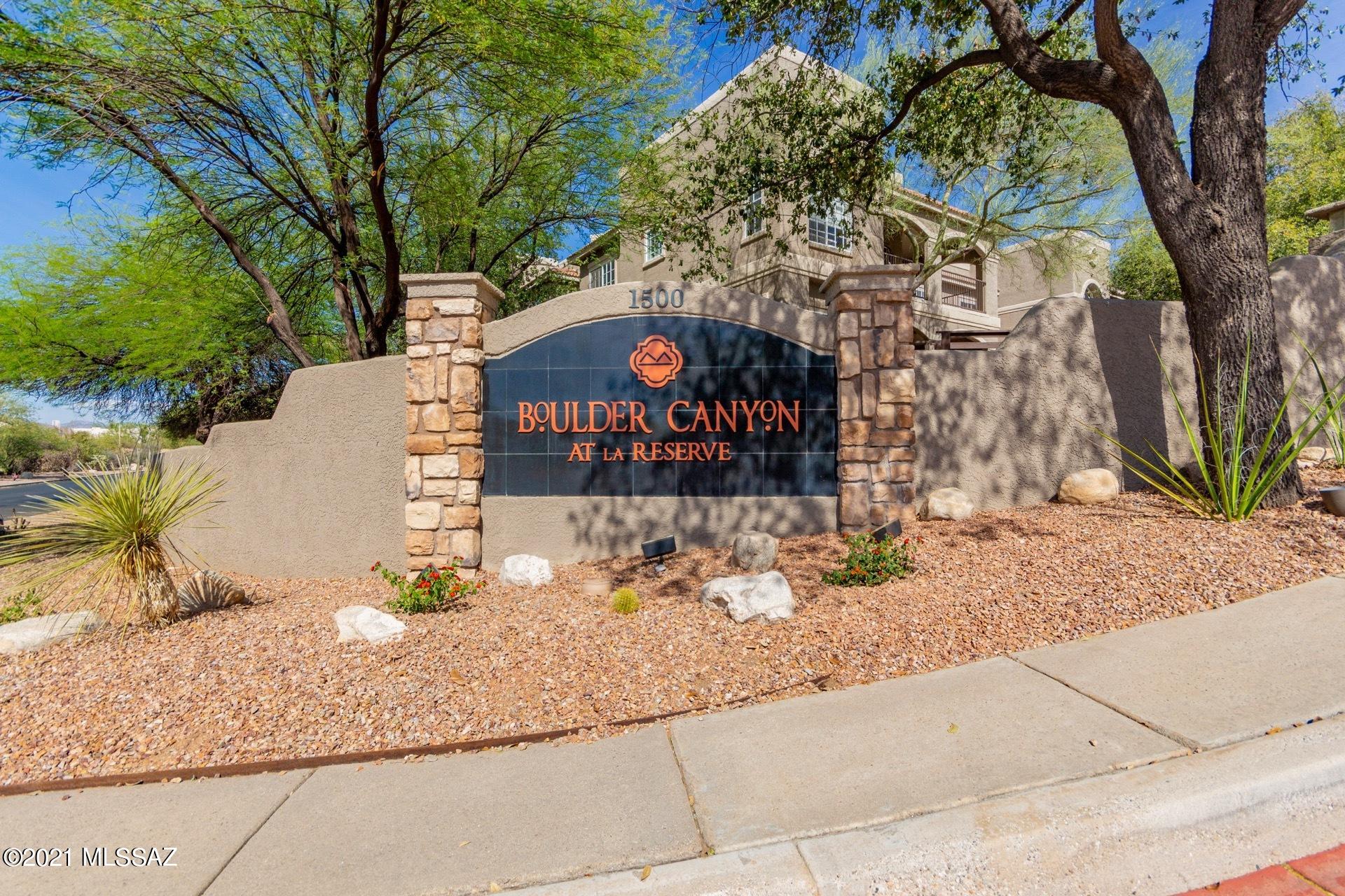 The Boulders at La Reserve Condominiums - Residential