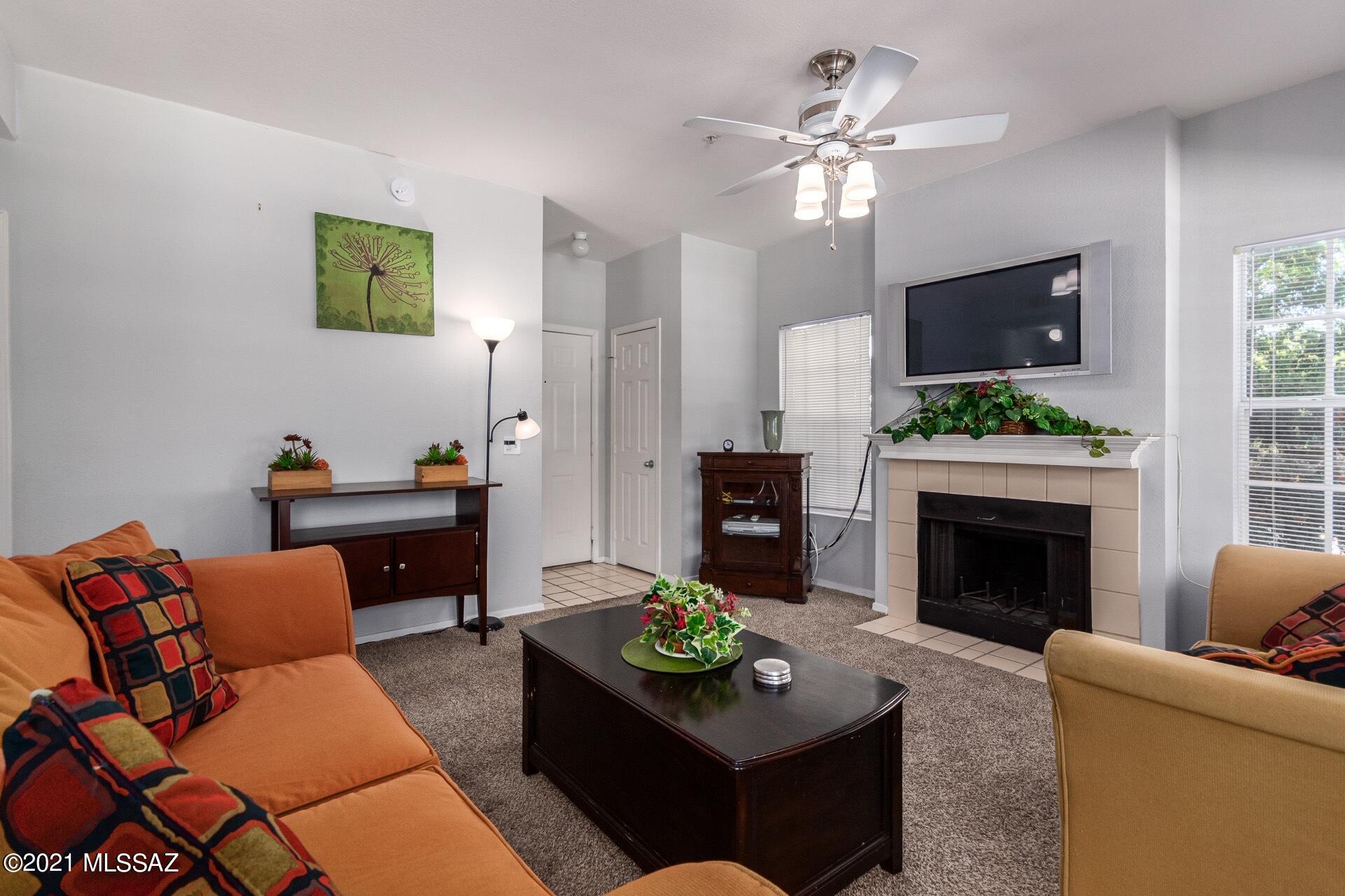 The Boulders at La Reserve Condominiums - Residential