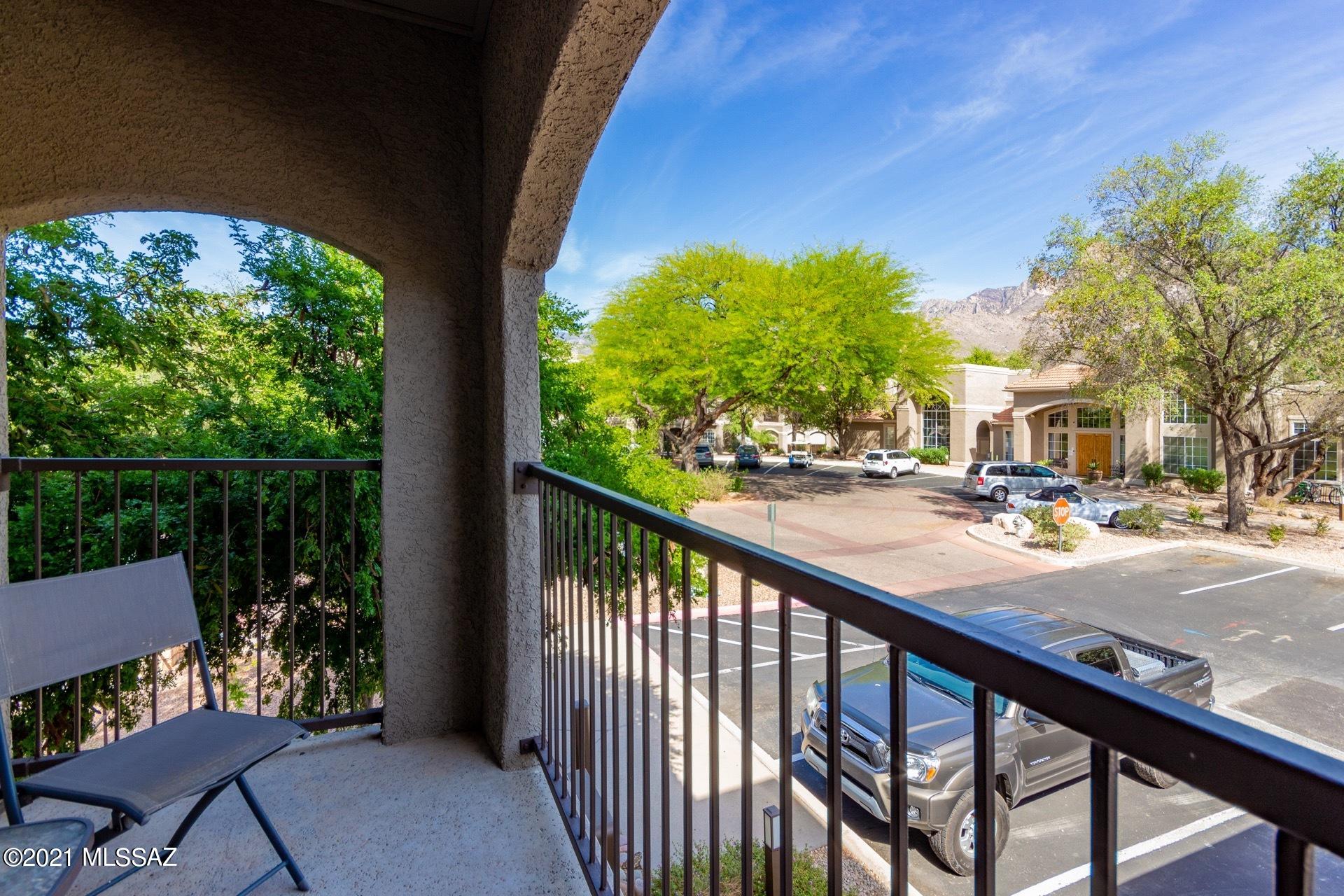 The Boulders at La Reserve Condominiums - Residential