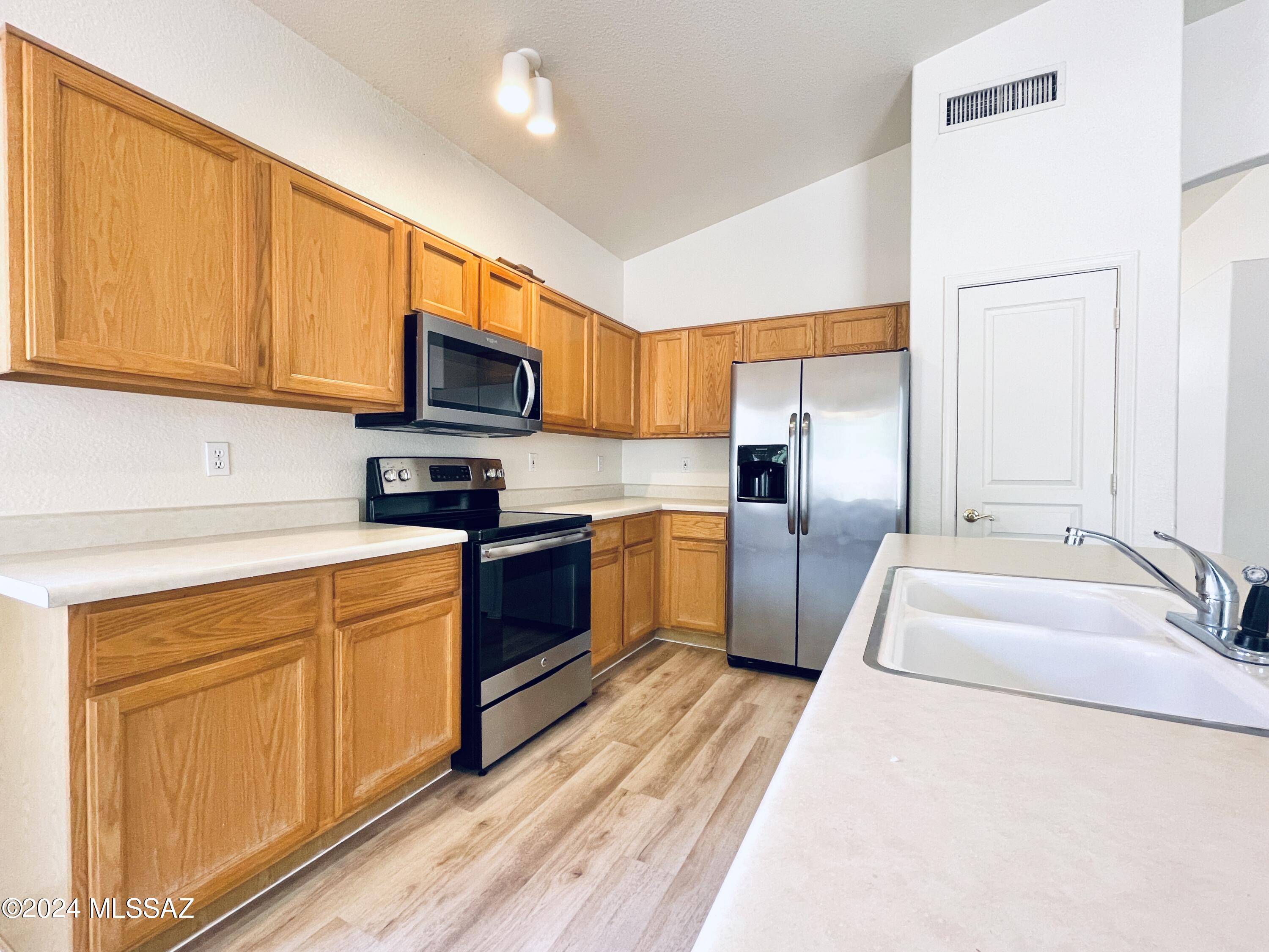 Villages Of Ventana (1-68) - Residential Lease