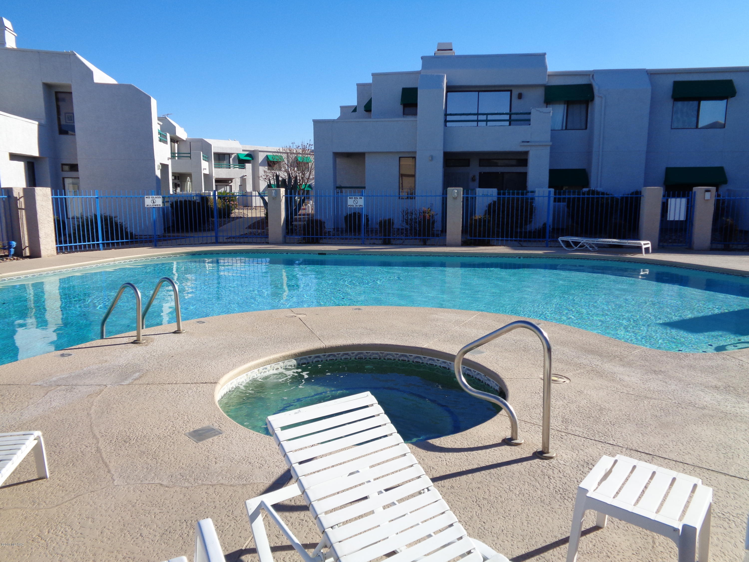Summertree Condominiums (1-224) - Residential
