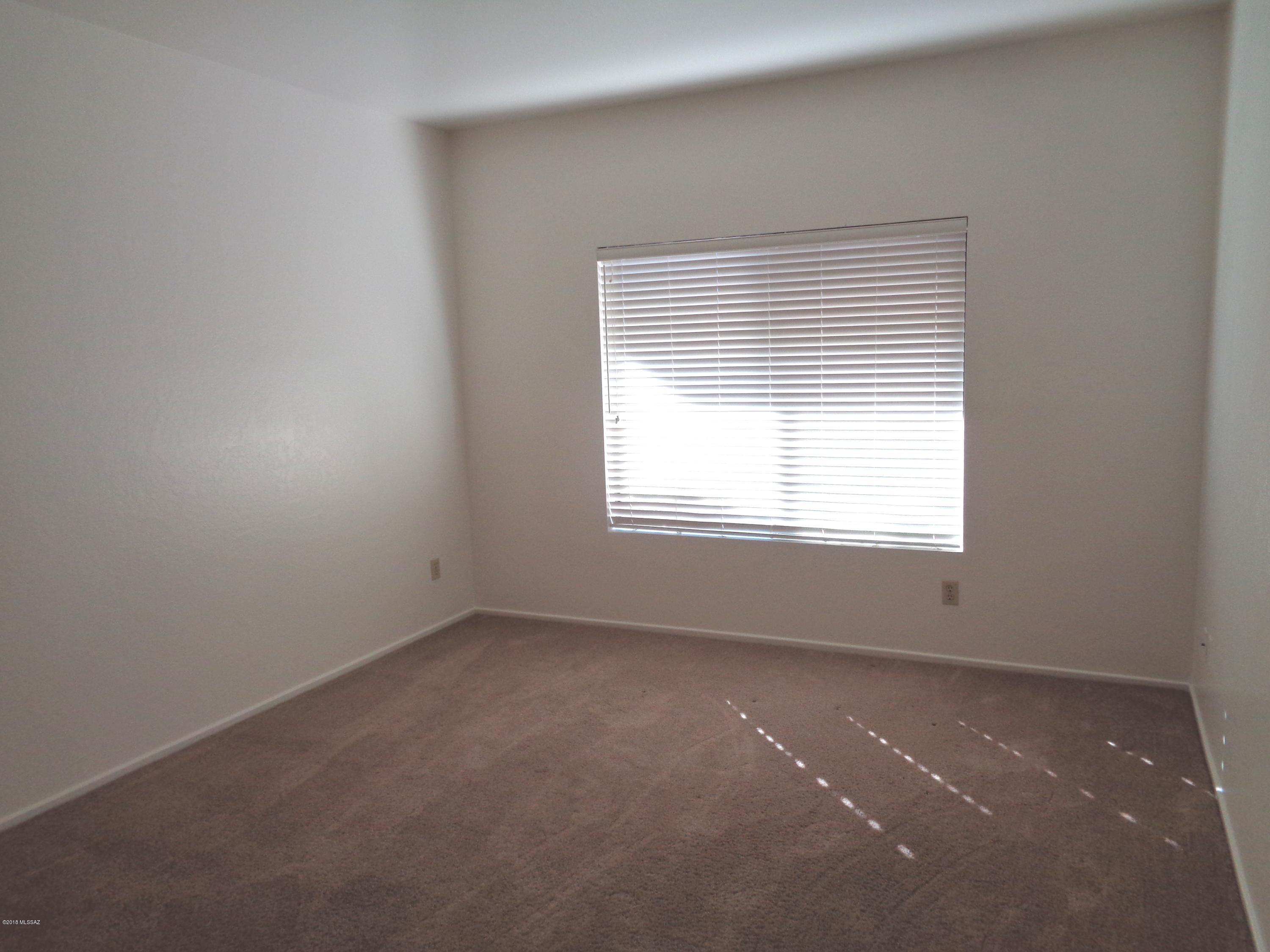 Summertree Condominiums (1-224) - Residential