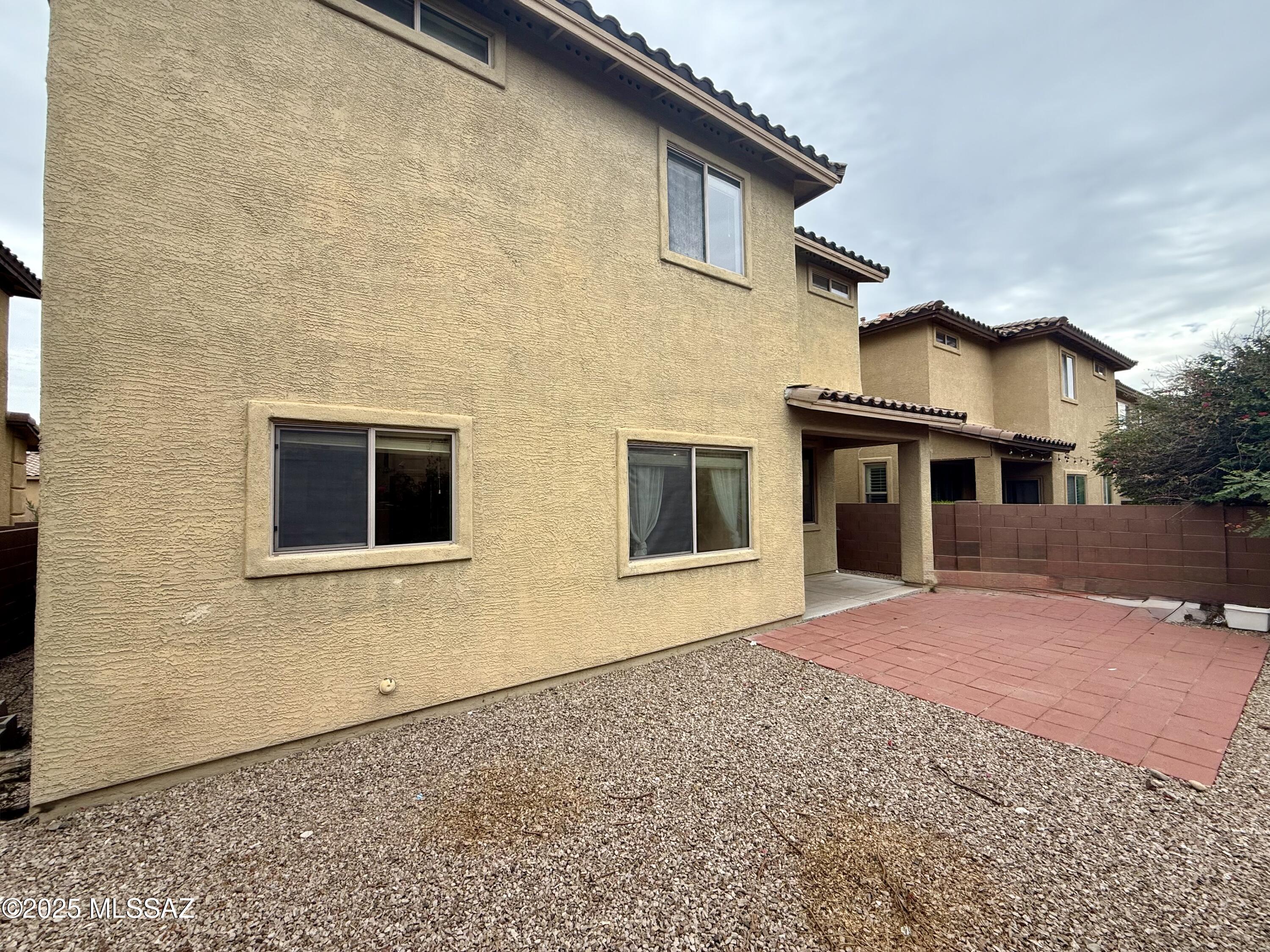 Paseo del Rio - Residential Lease