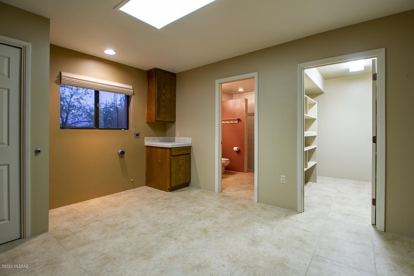 Unsubdivided - Residential