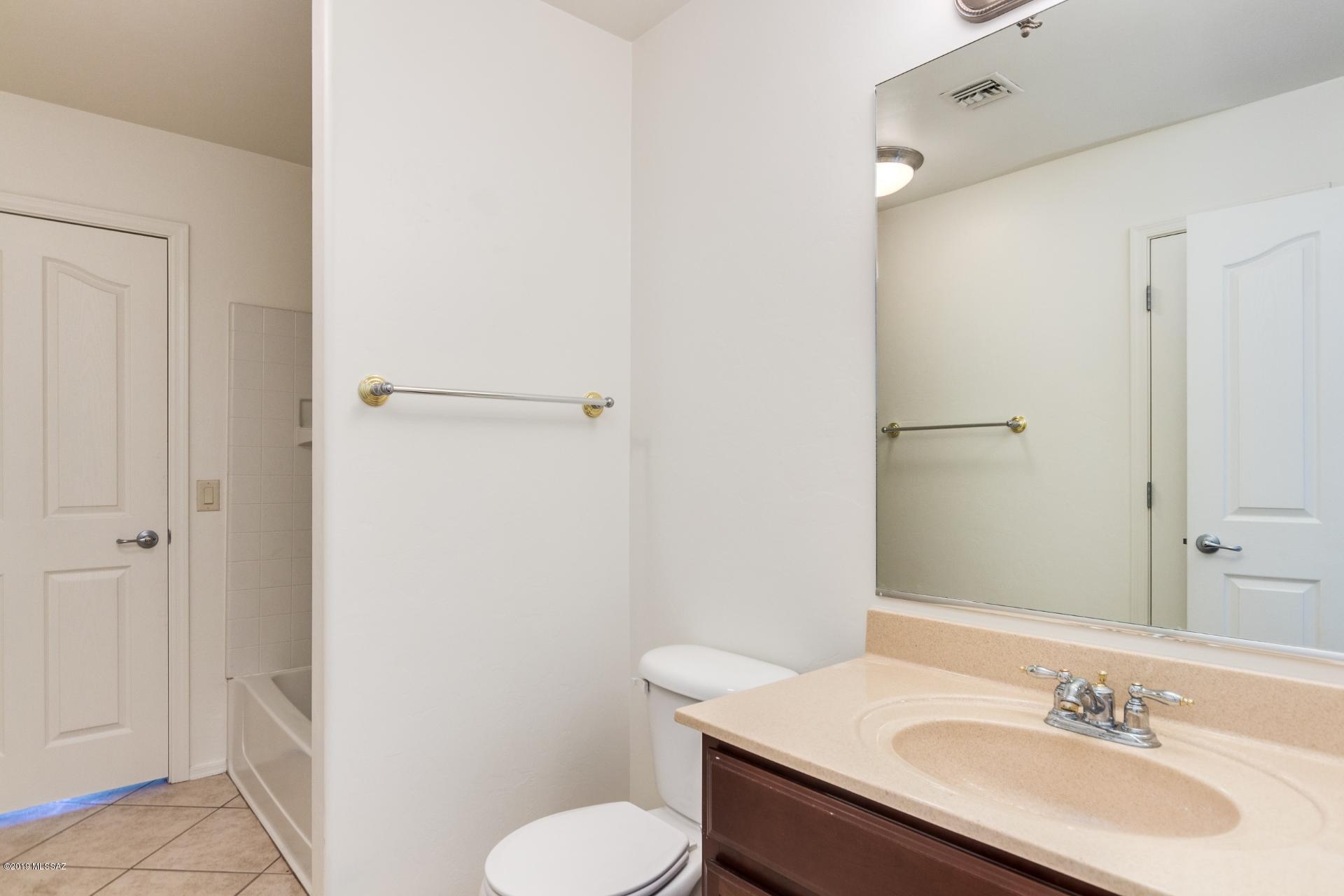 Rancho Del Lago (608-1030) - Residential