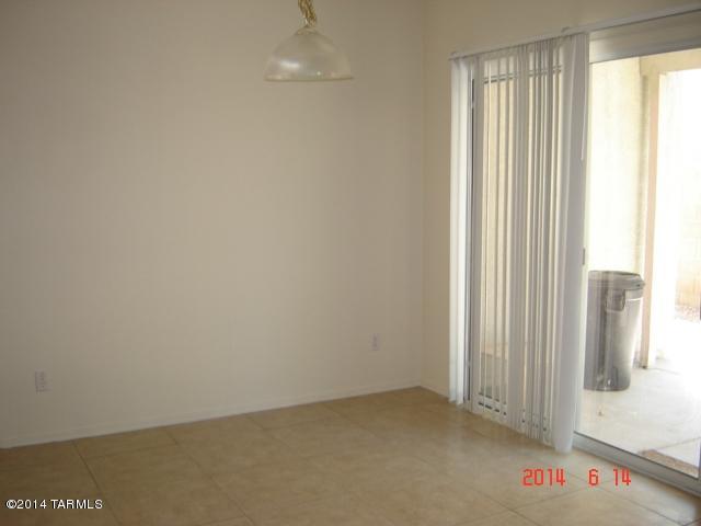 Riverhaven (1-373) - Residential Lease