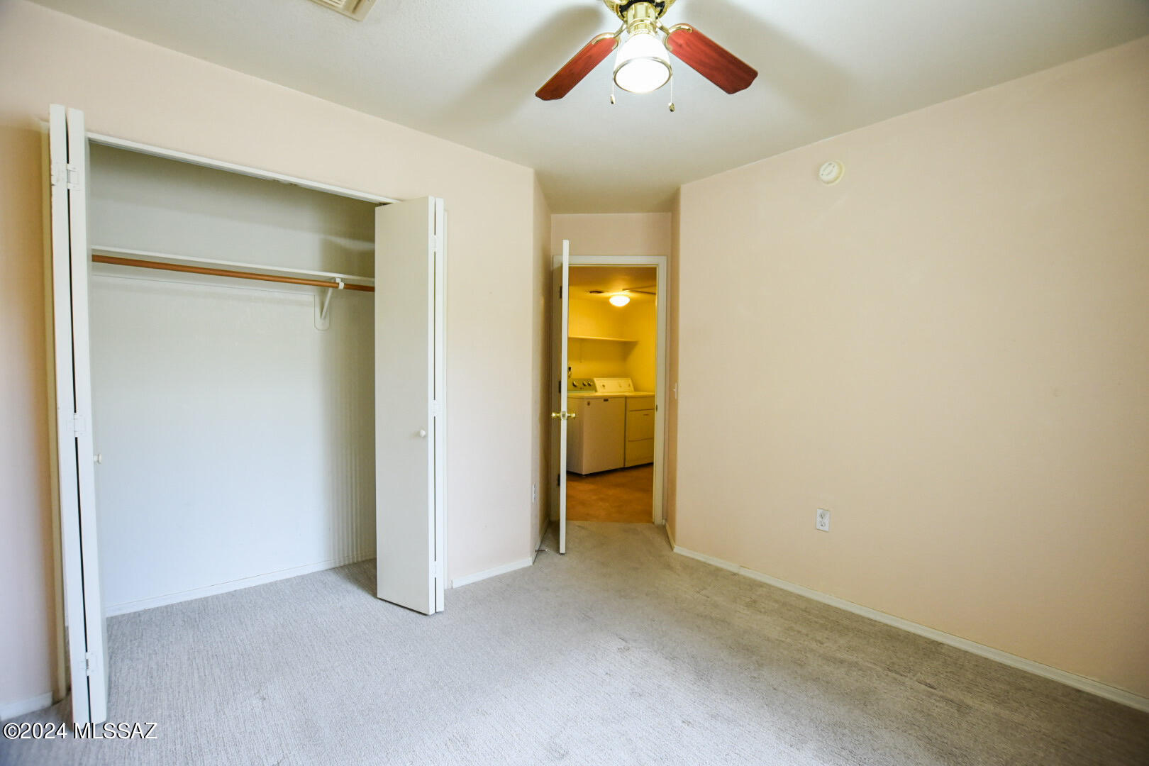 Mountain View Manor - Residential