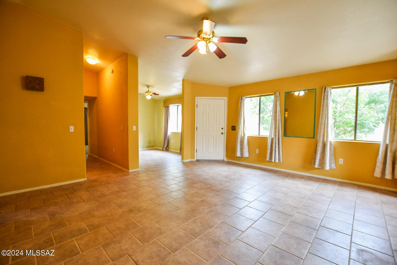Mountain View Manor - Residential