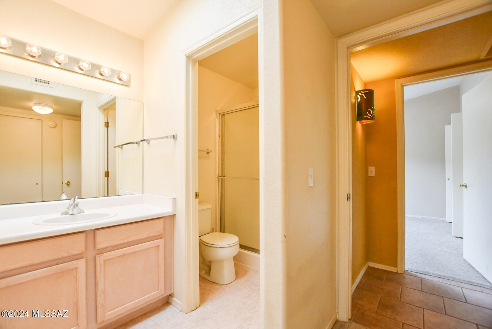 Mountain View Manor - Residential