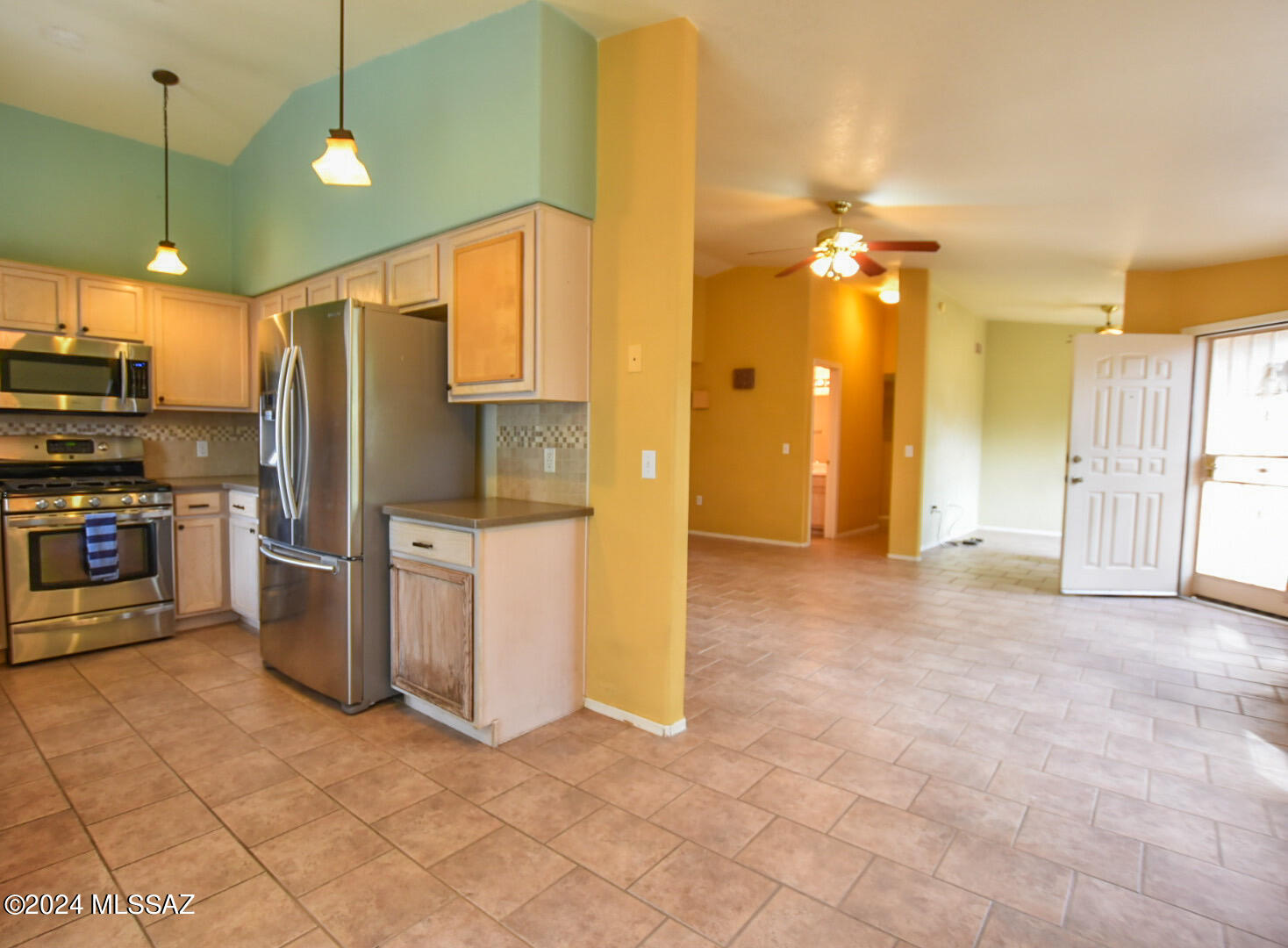 Mountain View Manor - Residential