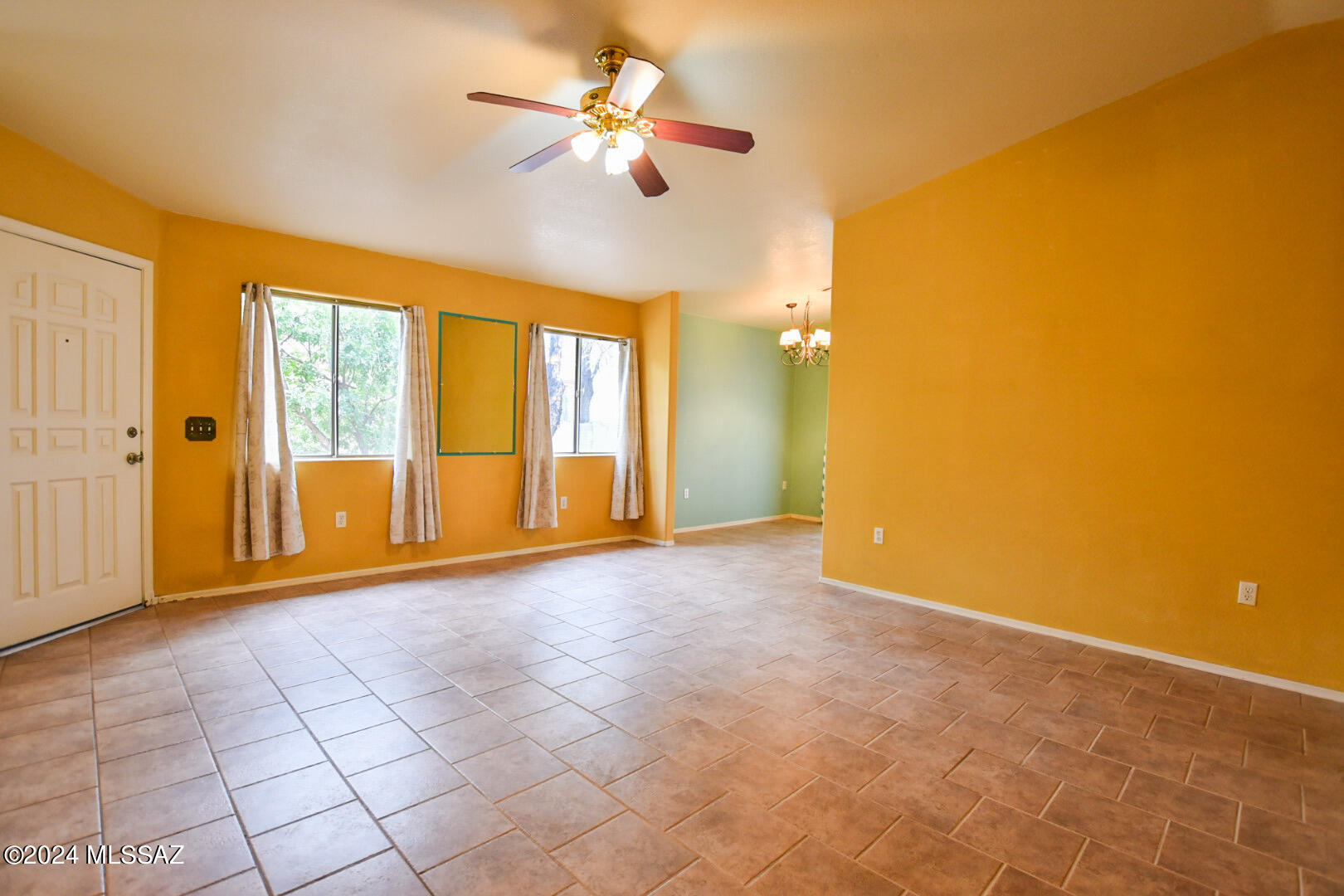 Mountain View Manor - Residential