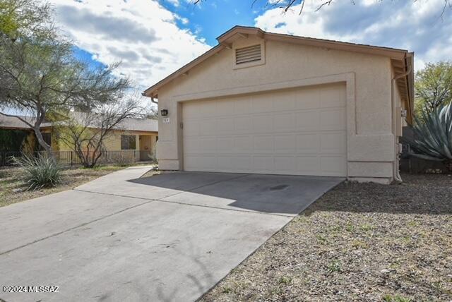This charming home offers 3bedrooms/2baths with a formal dining room, living room, spacious kitchen with eat-in area. The backyard offers a large patio and sizeable lot with spectacular mountain views. Low maintenance front and backyard. Newer hot water heater (2023) and the roof is roughly 5years old and has central HVAC as Evaporative cooler has been removed. All appliances convey with the home.