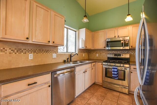 Mountain View Manor - Residential